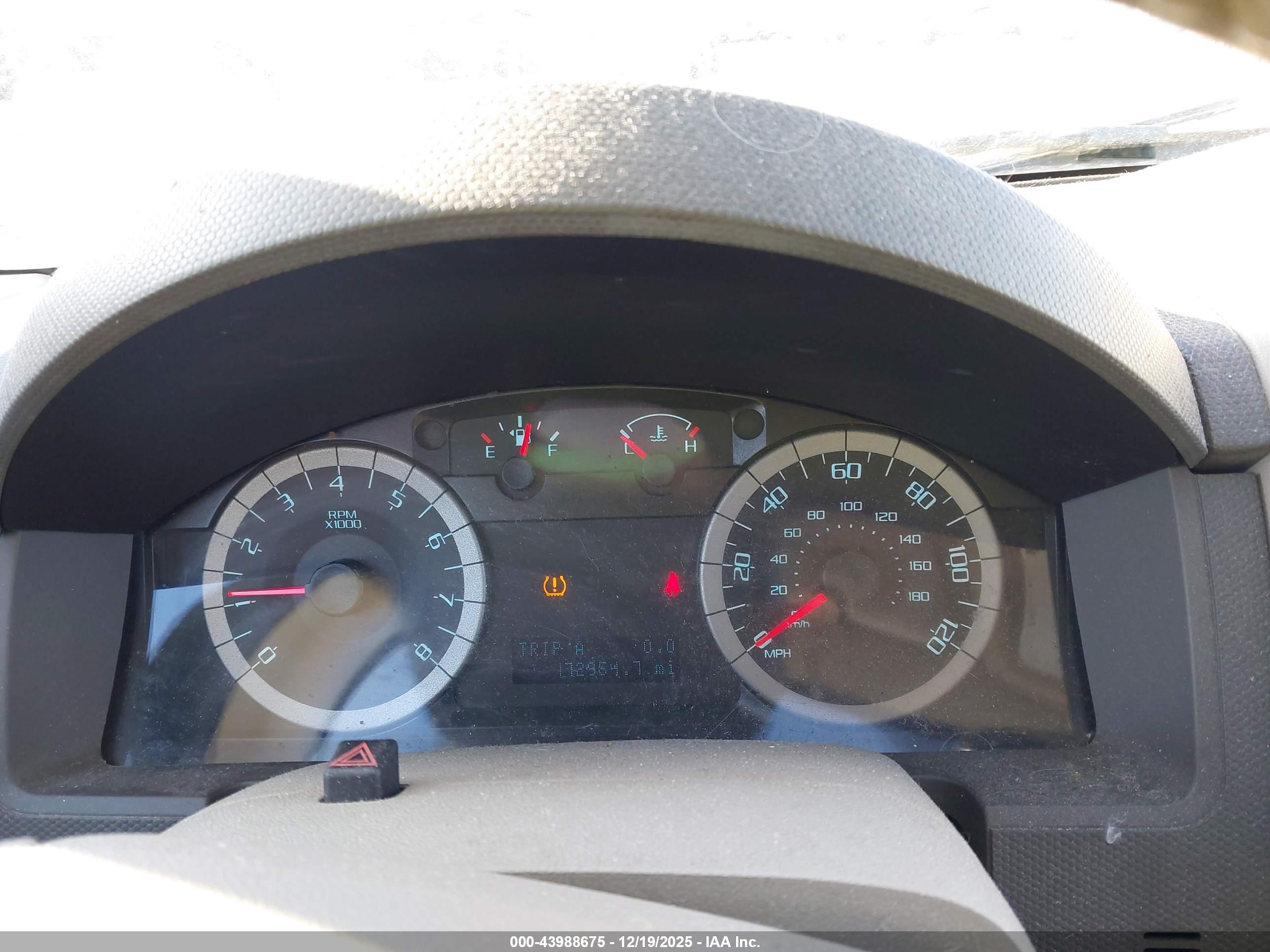 FORD ESCAPE image 7