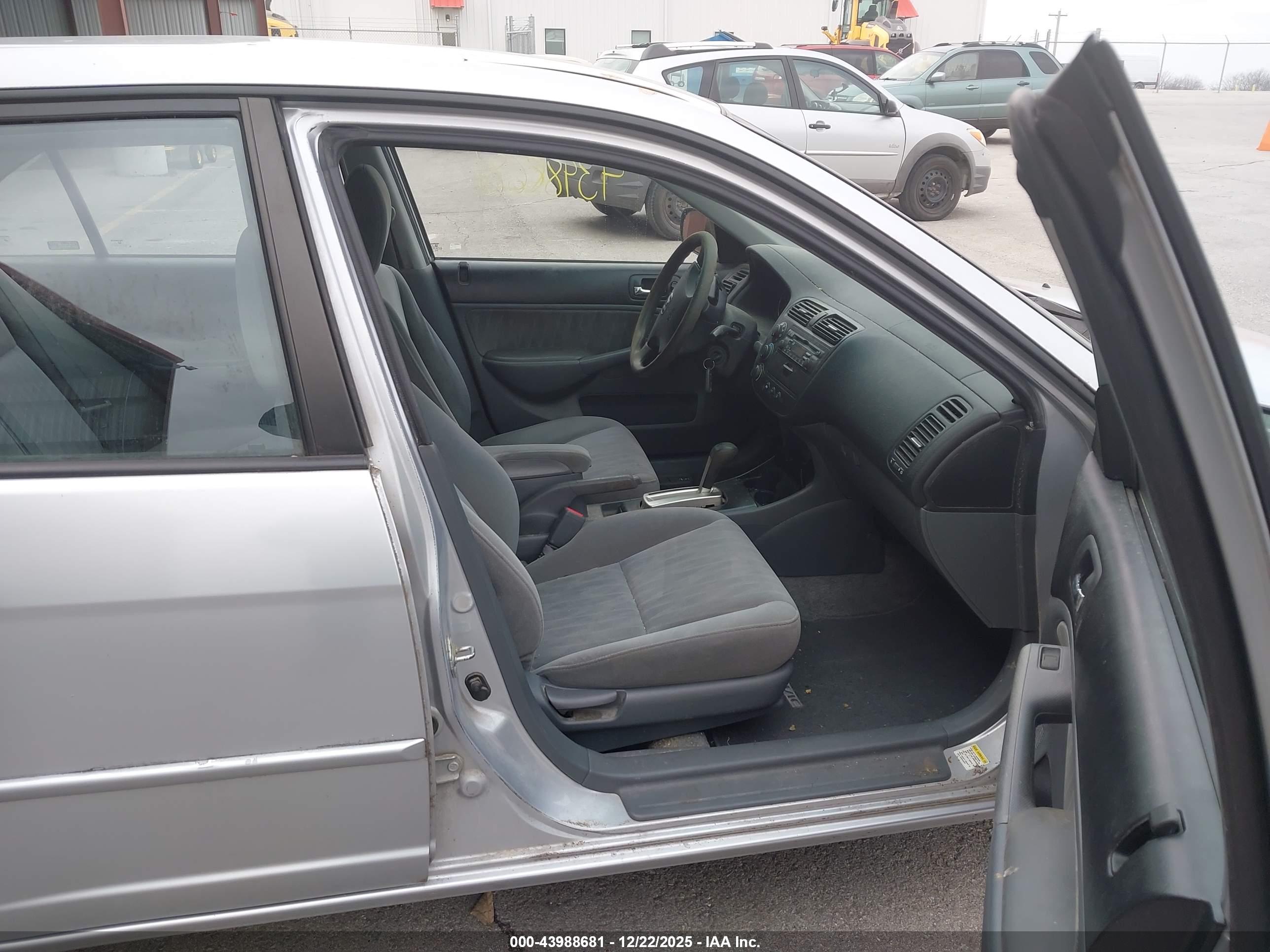 HONDA CIVIC image 5