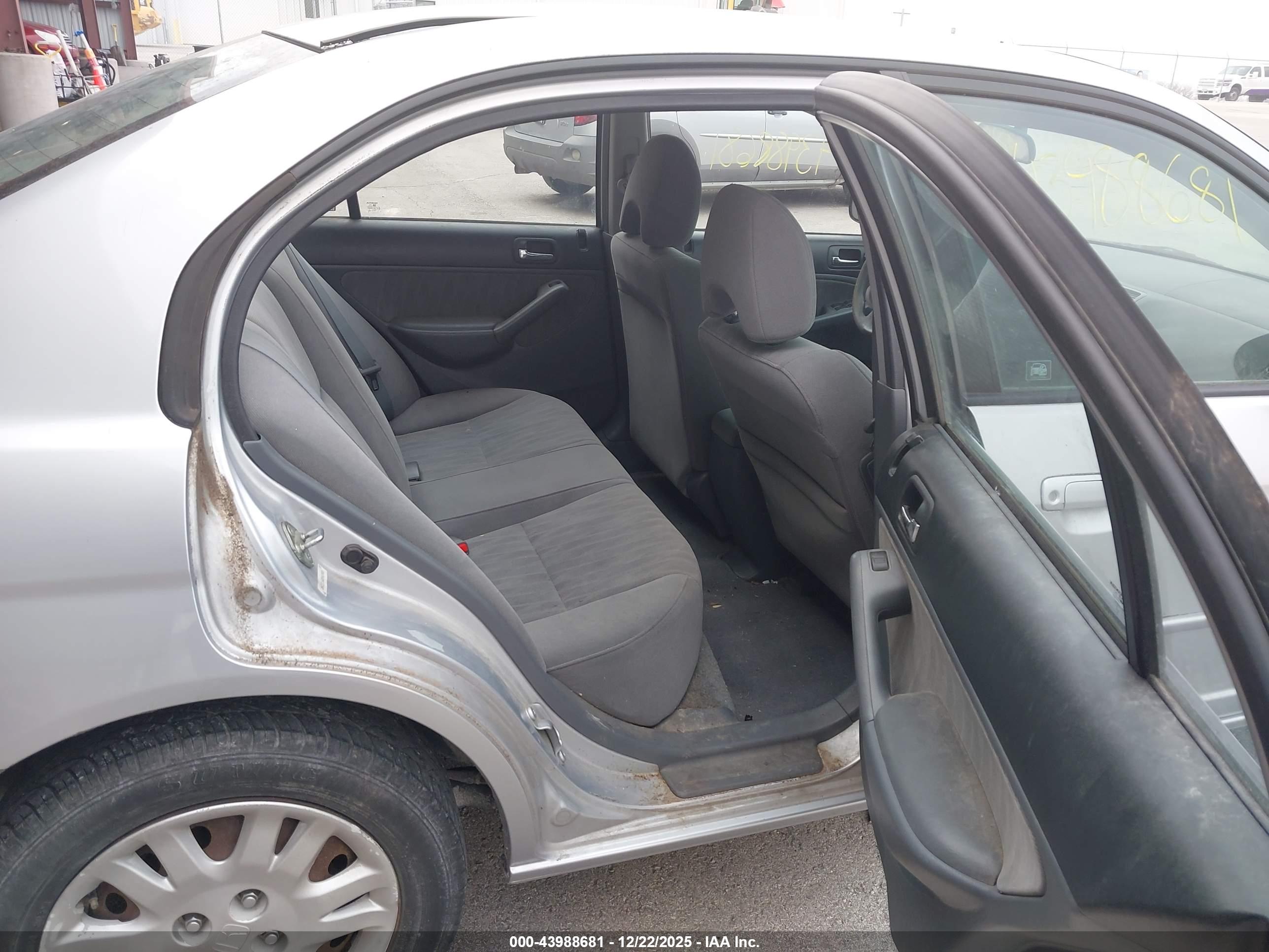 HONDA CIVIC image 8
