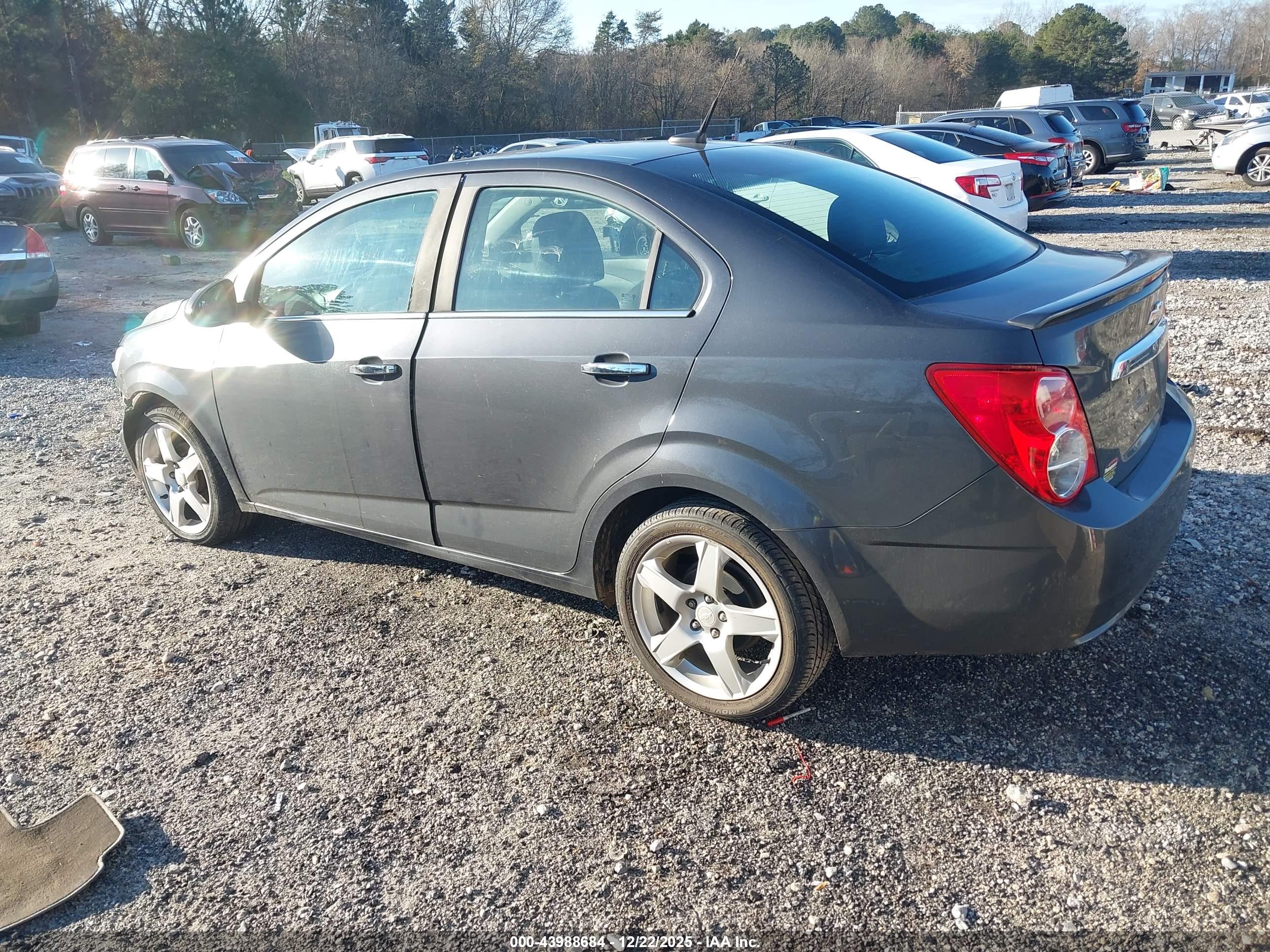 CHEVROLET SONIC image 3