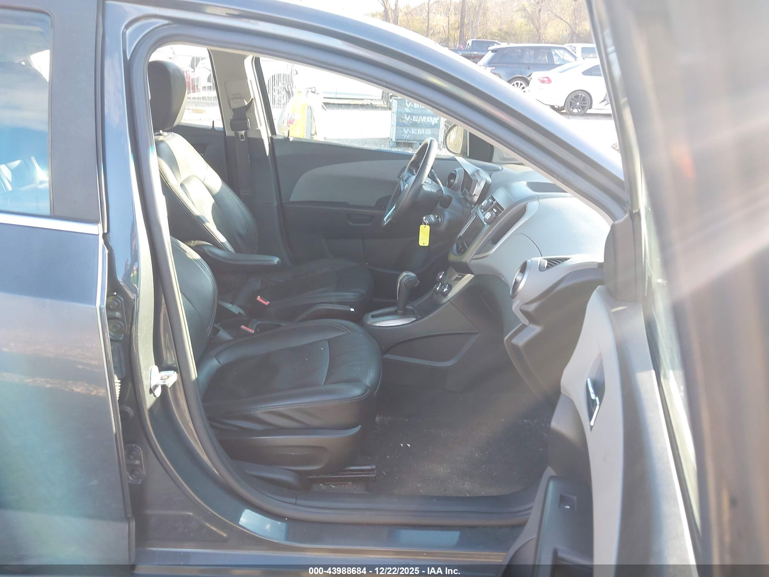 CHEVROLET SONIC image 5