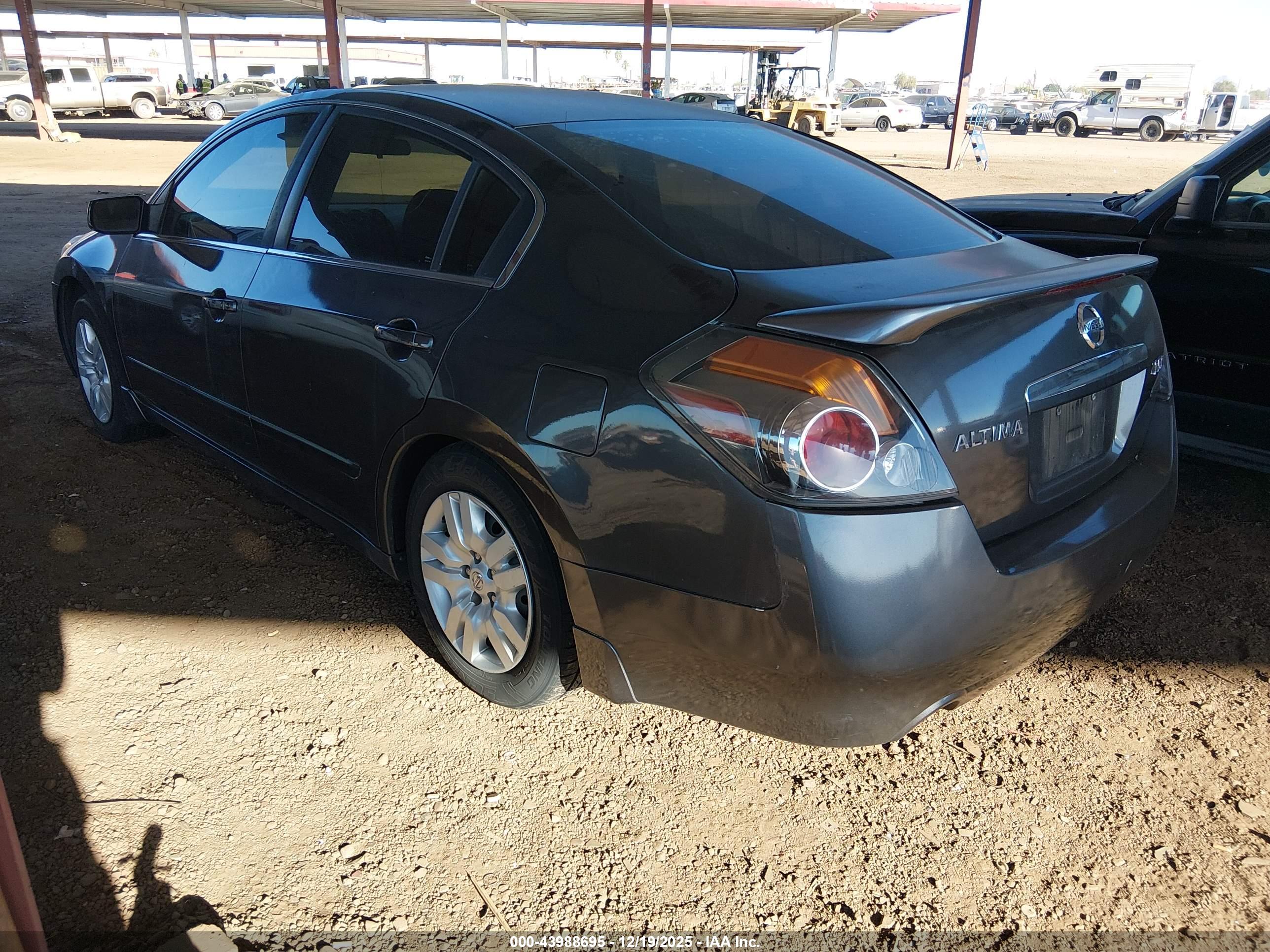 NISSAN ALTIMA image 3
