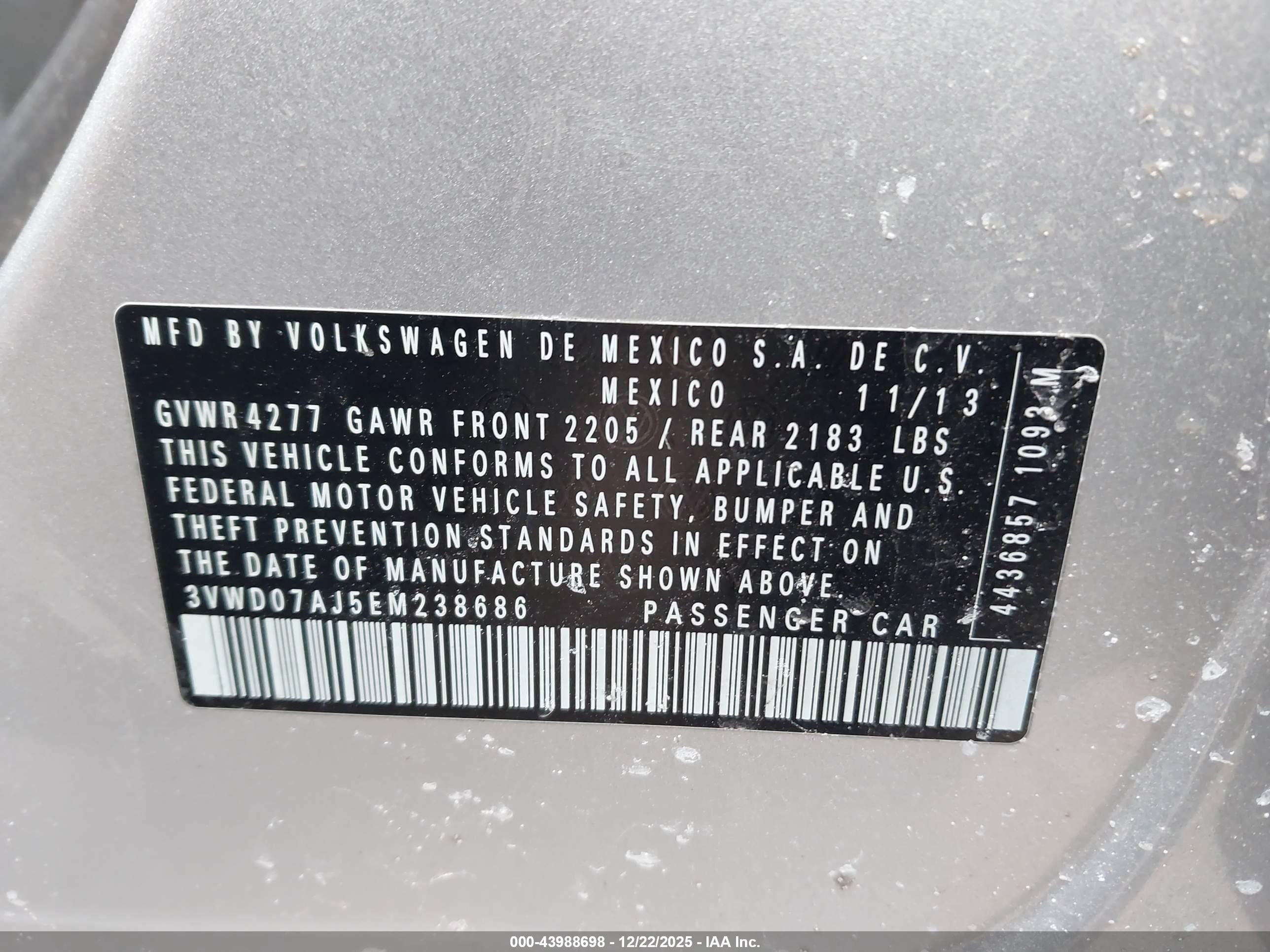 VOLKSWAGEN JETTA image 9