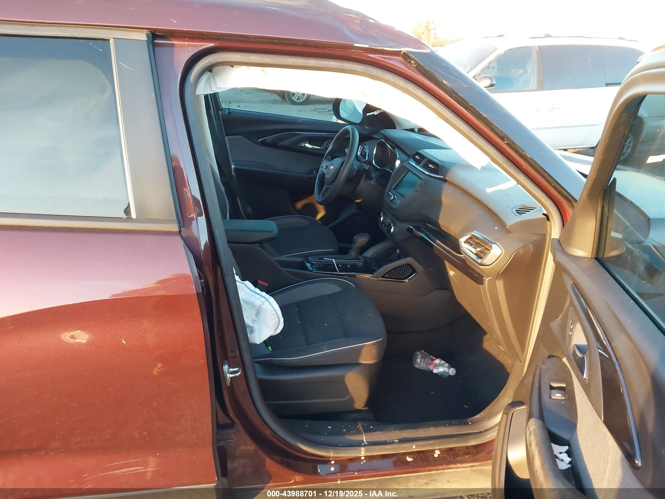 CHEVROLET TRAILBLAZER image 5