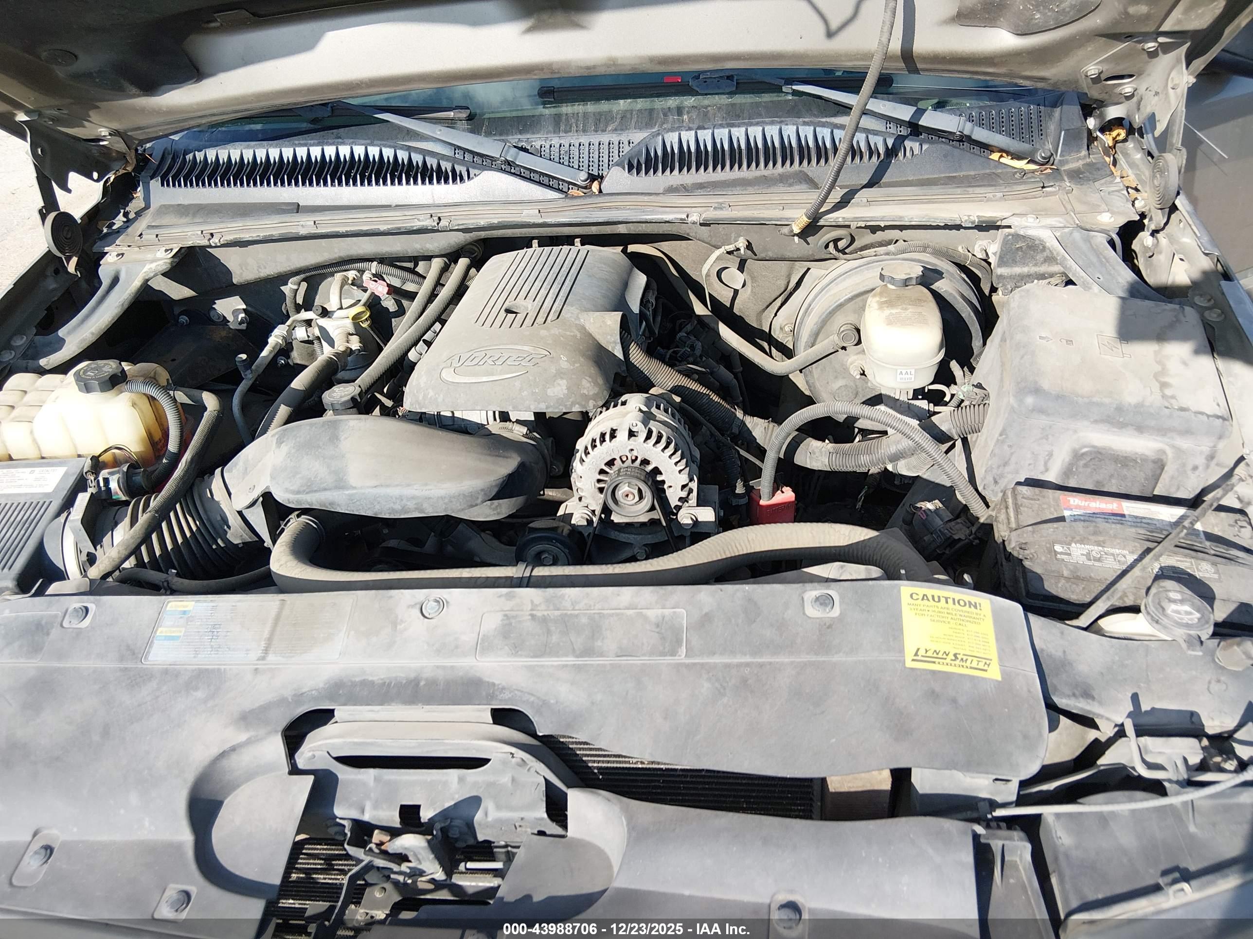 CHEVROLET SILVERADO image 10