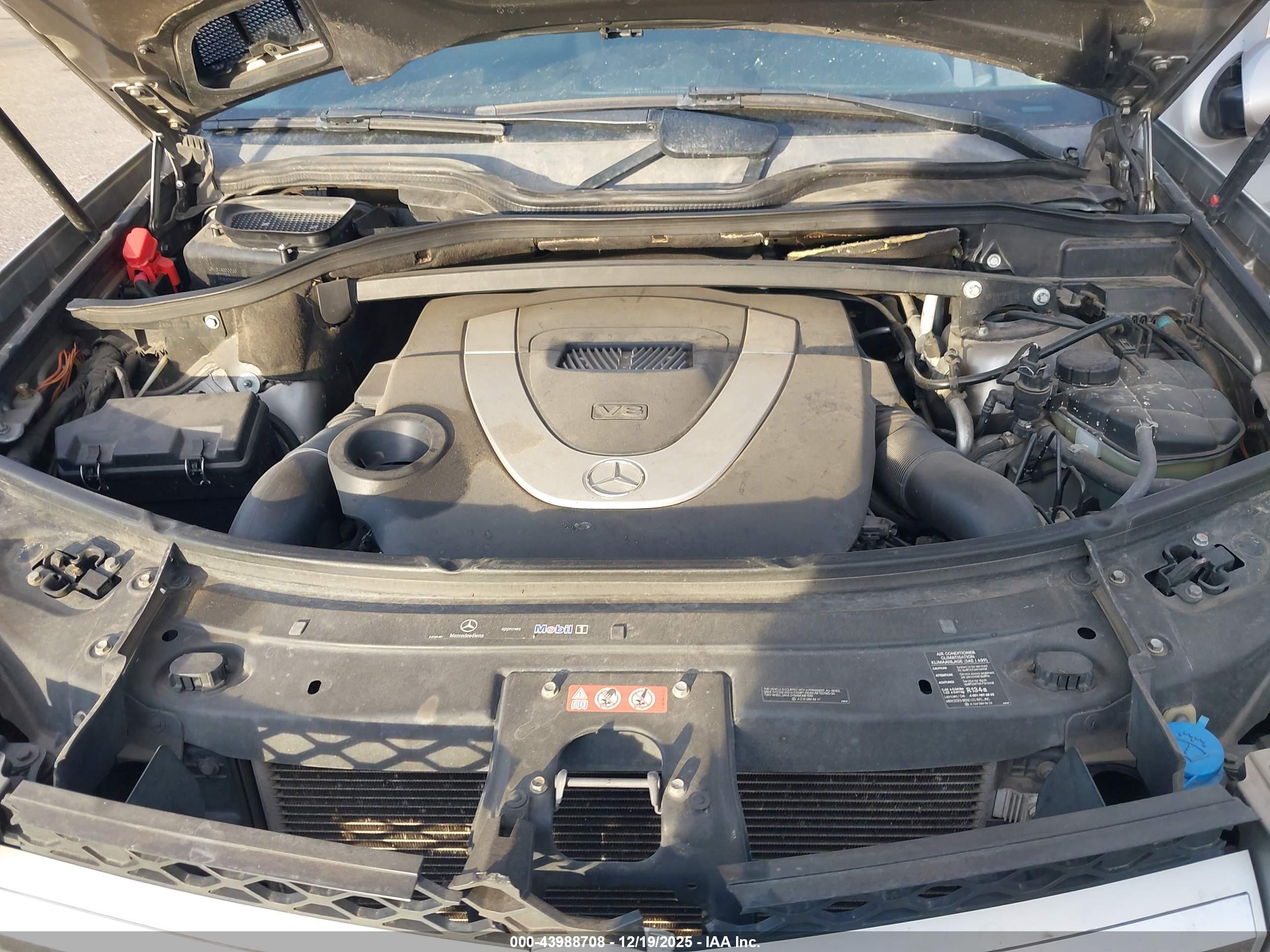 MERCEDES-BENZ GL image 10