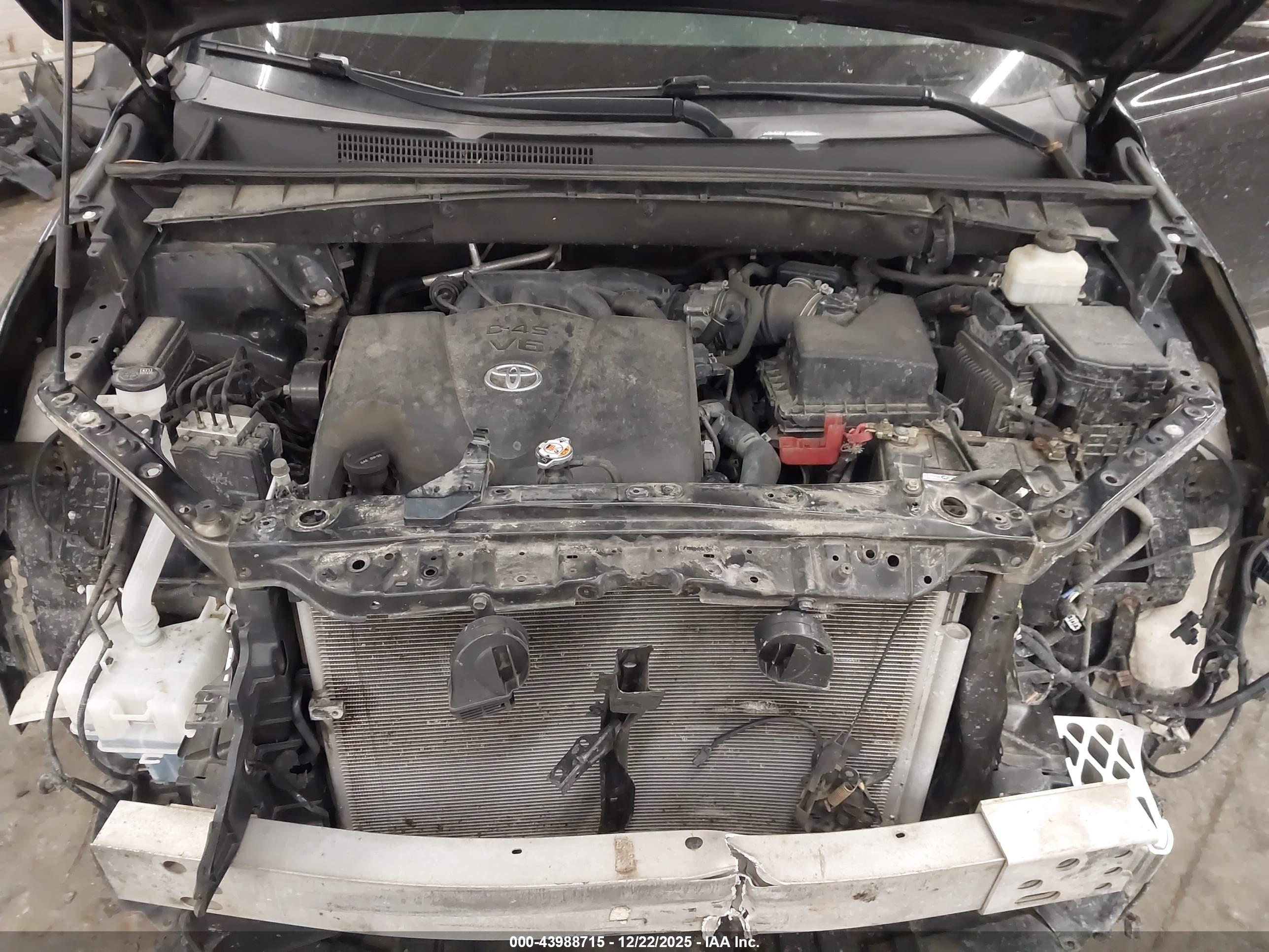 TOYOTA HIGHLANDER image 10