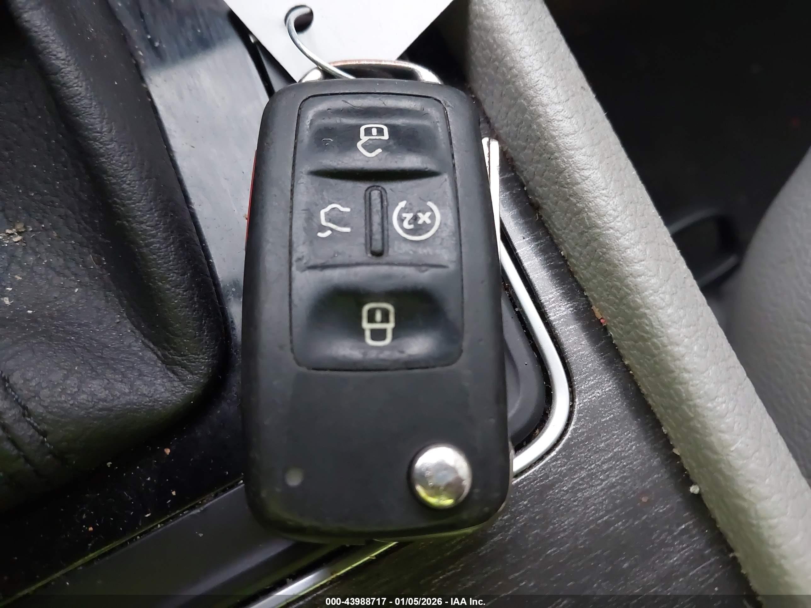 VOLKSWAGEN PASSAT image 11