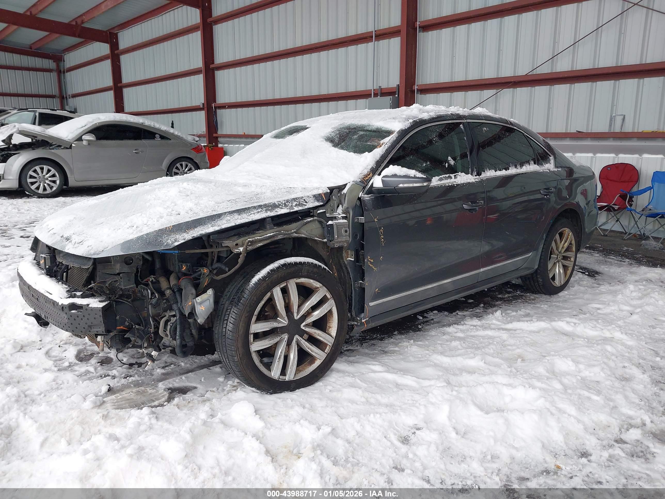 VOLKSWAGEN PASSAT image 2