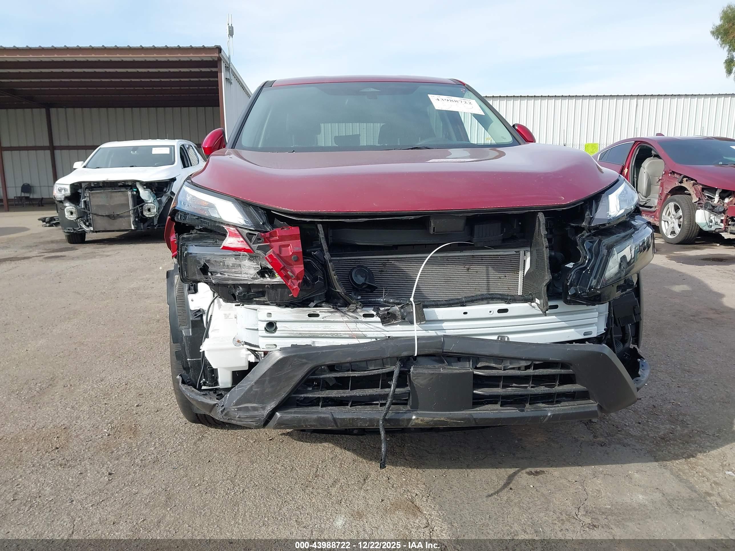 NISSAN ROGUE image 6