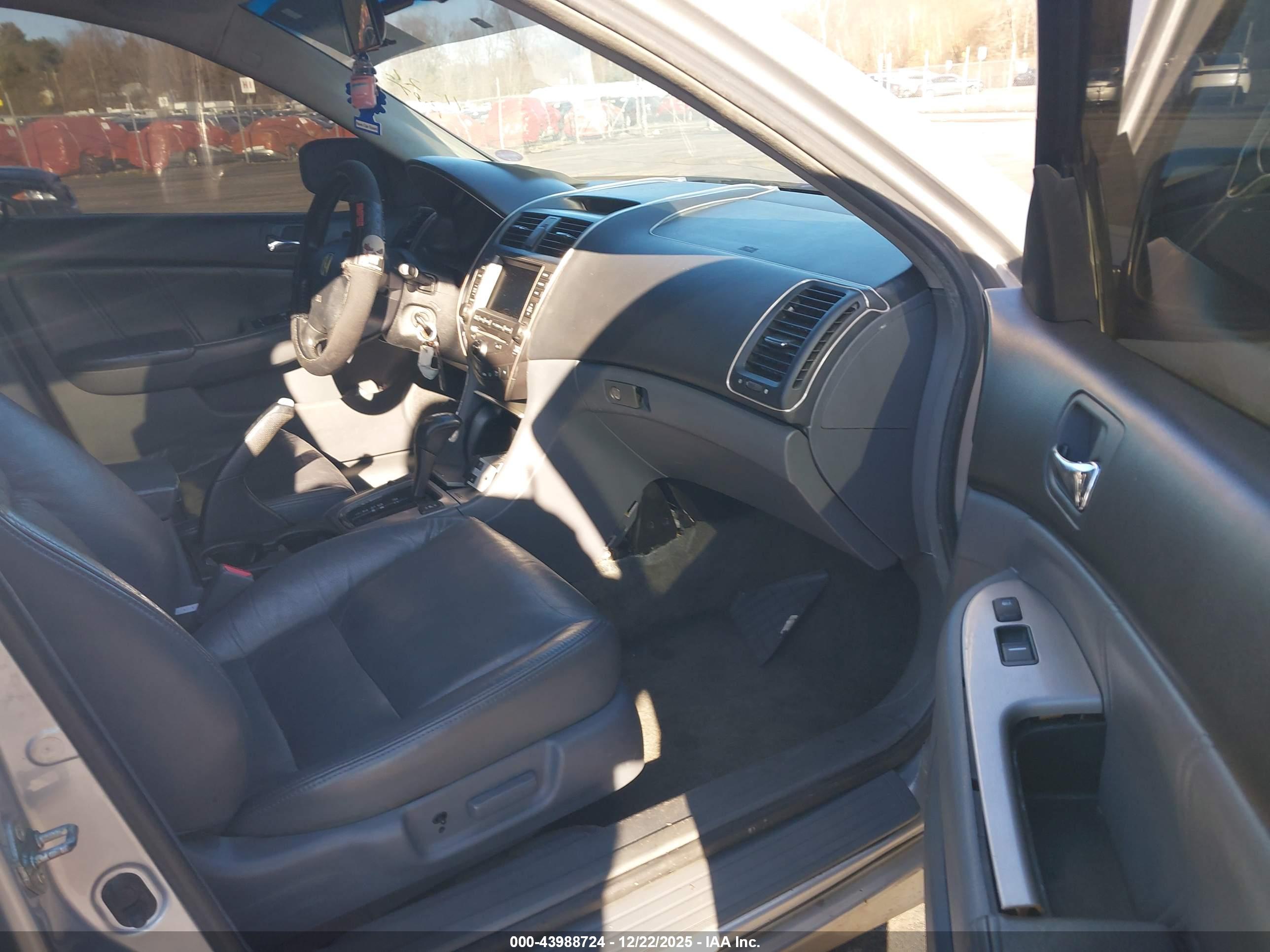 HONDA ACCORD image 5