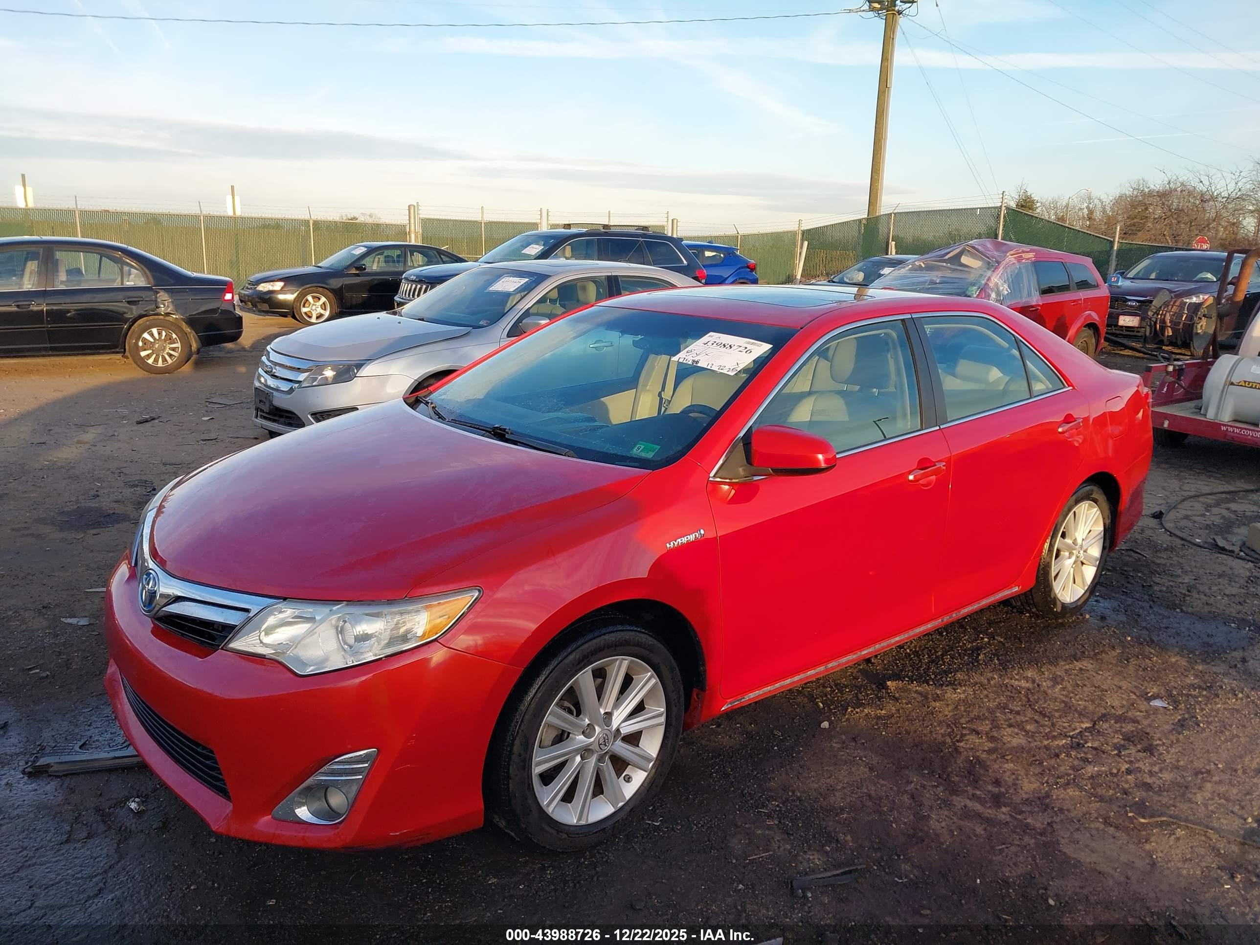 TOYOTA CAMRY image 2