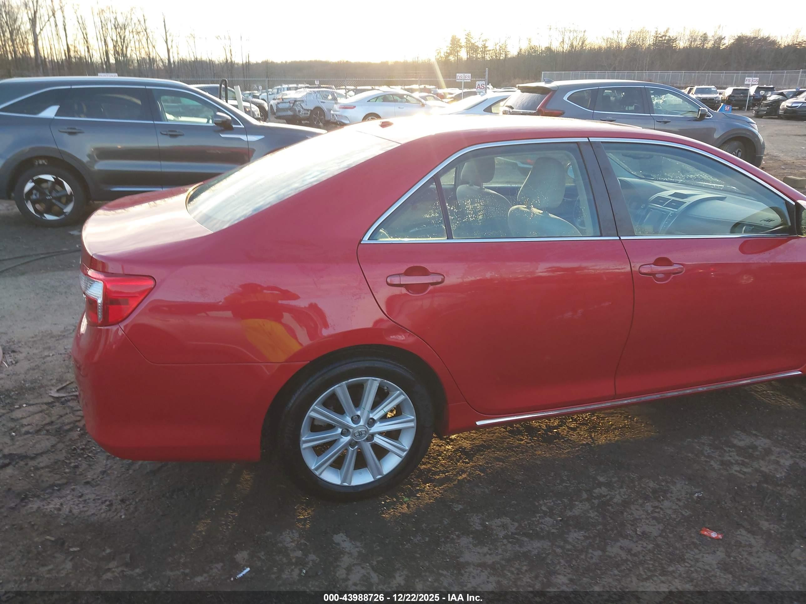 TOYOTA CAMRY image 6