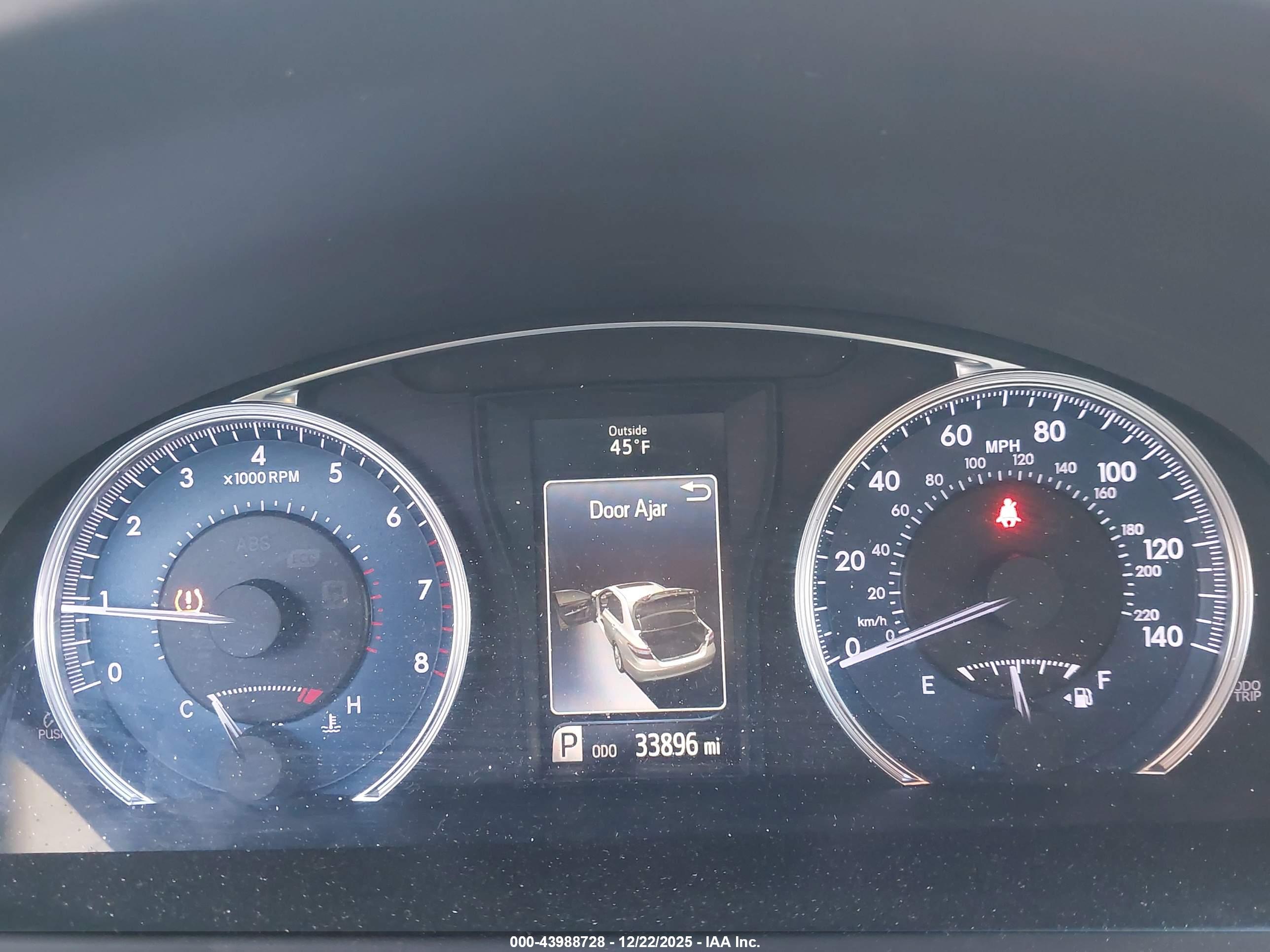 TOYOTA CAMRY image 7