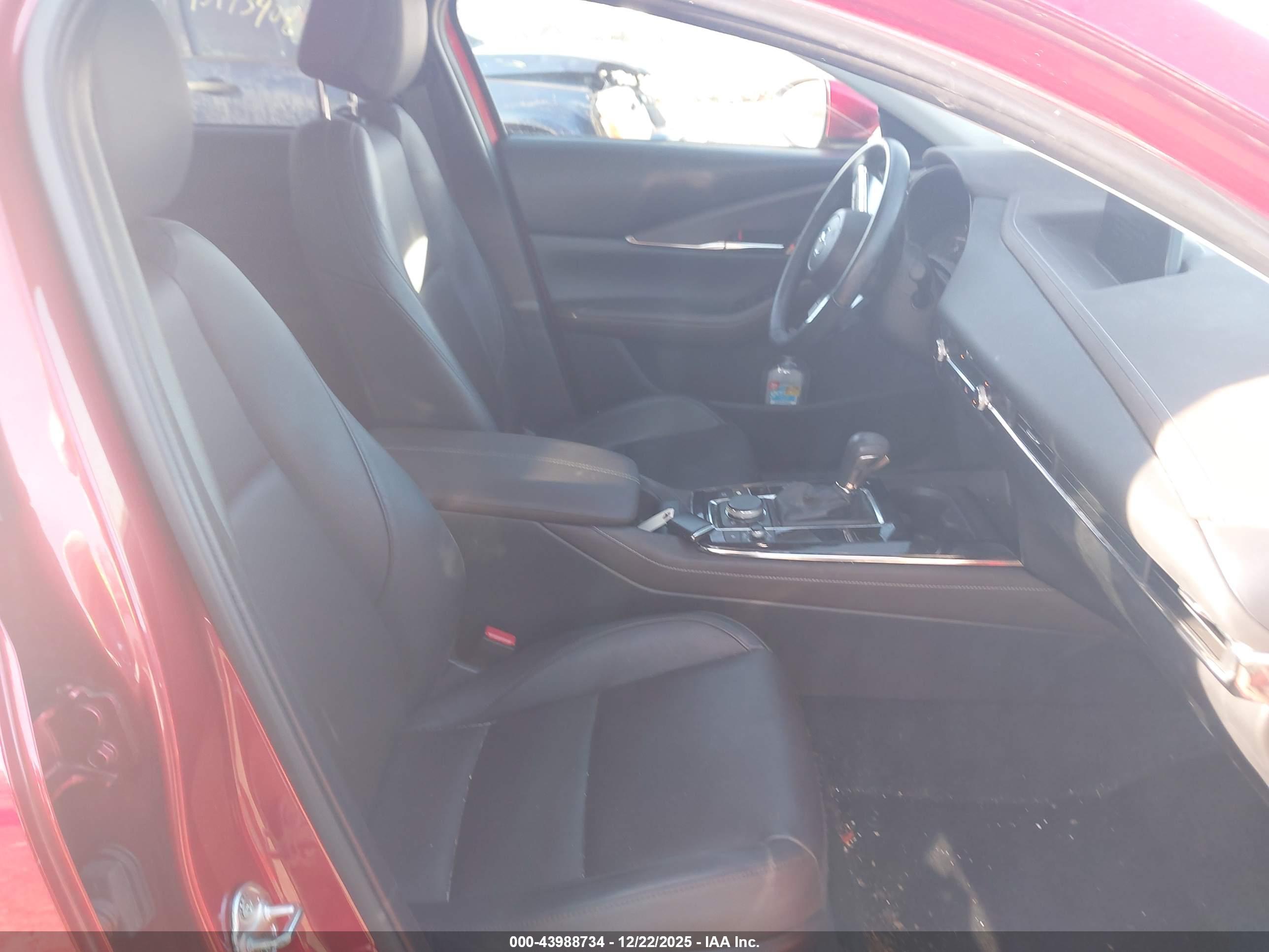 MAZDA CX-30 image 5