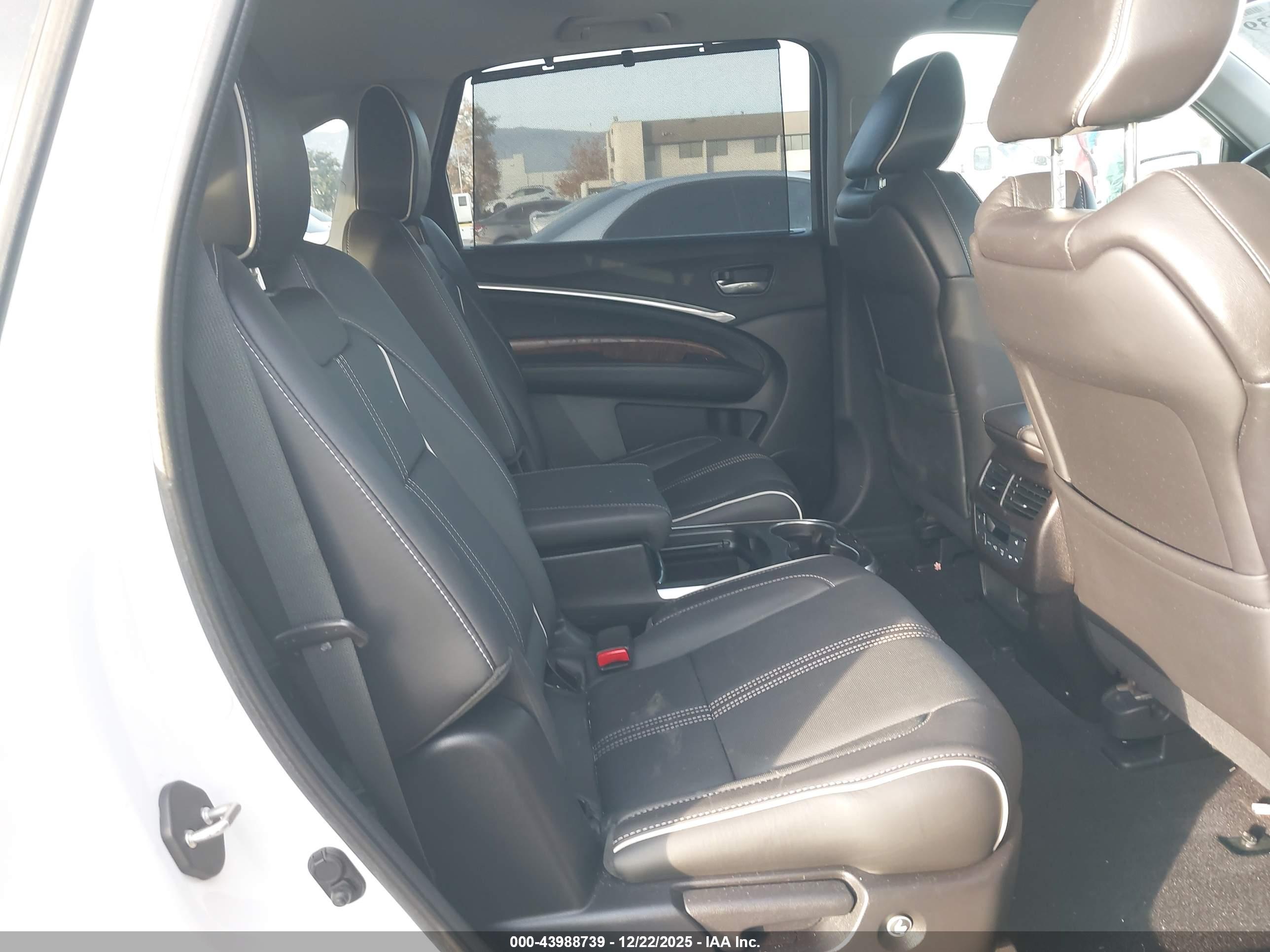 ACURA MDX image 8