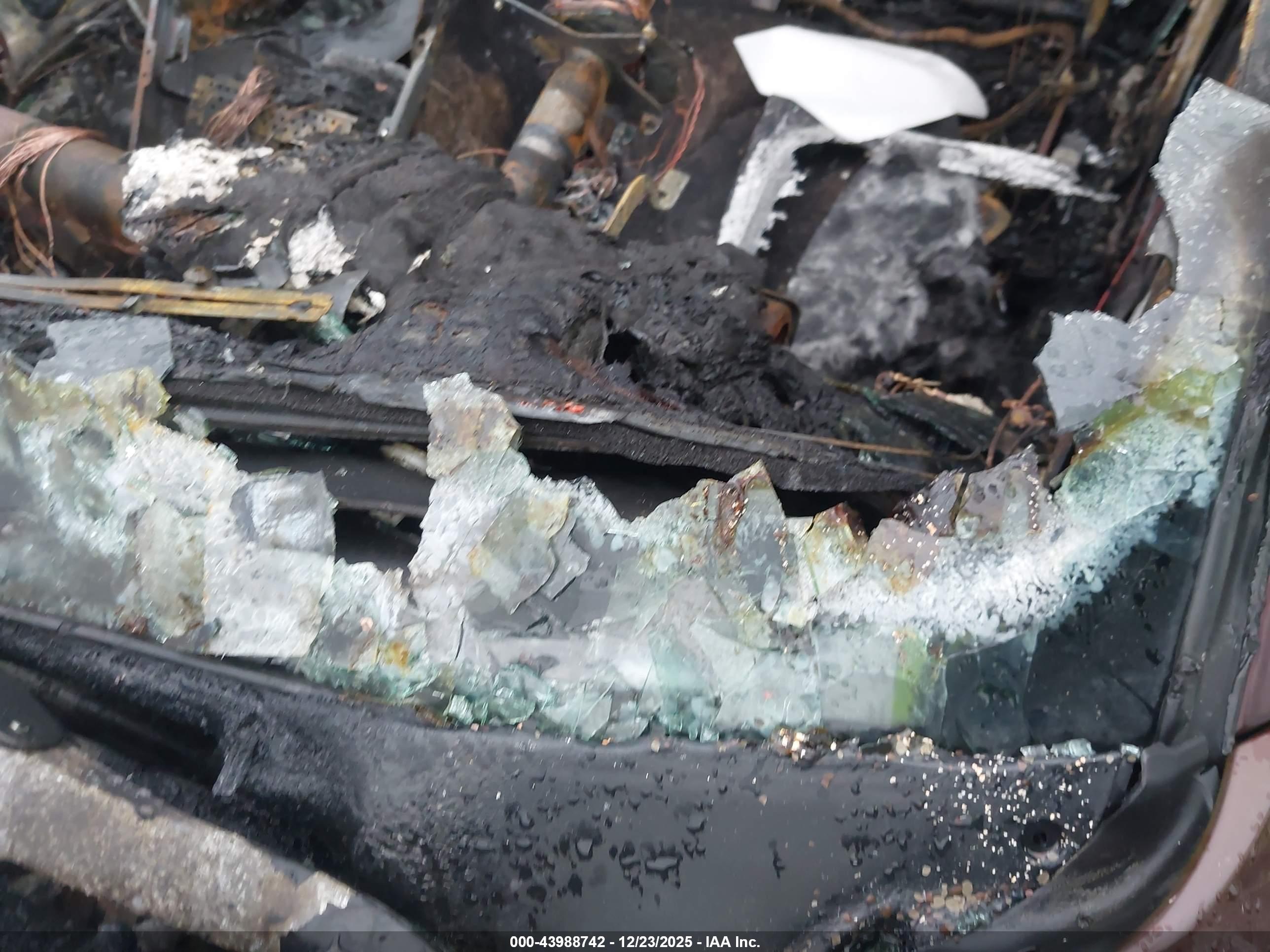 SUBARU OUTBACK image 9