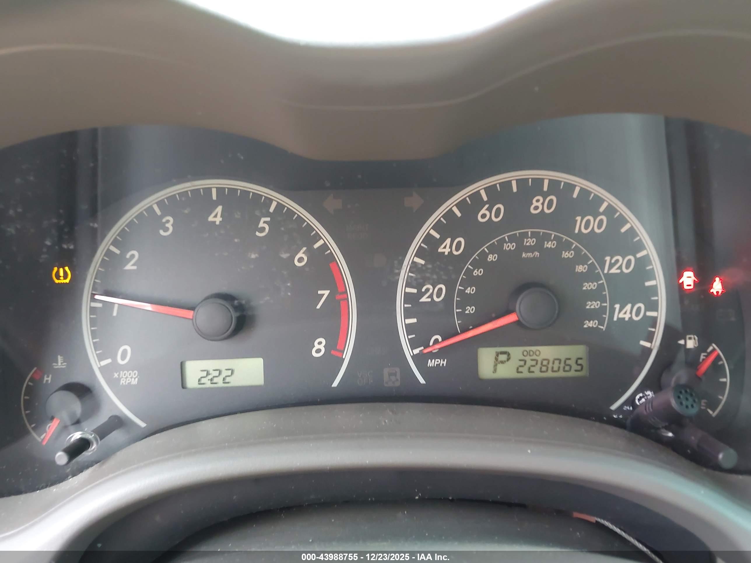 TOYOTA COROLLA image 7