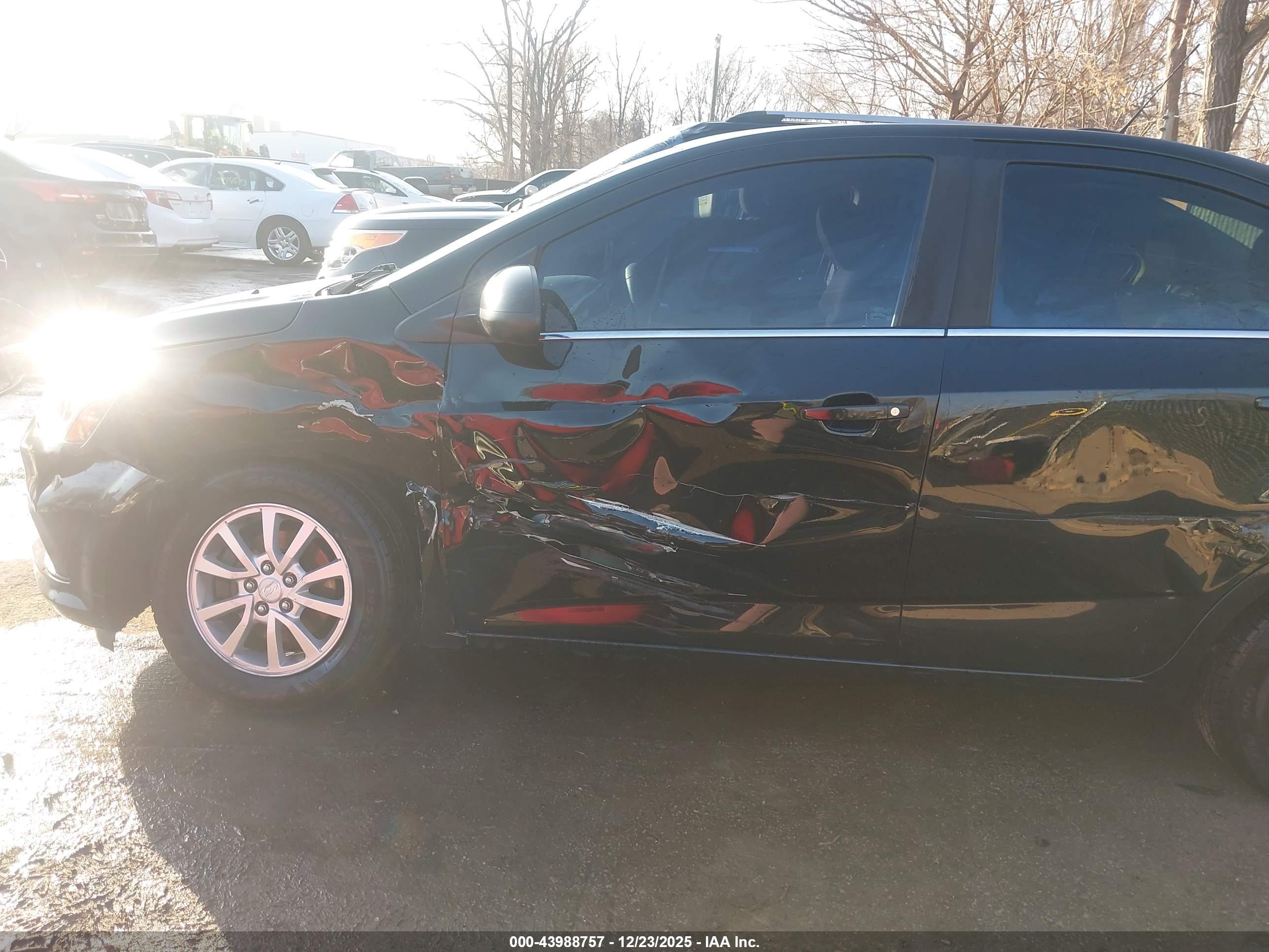 CHEVROLET SONIC image 6