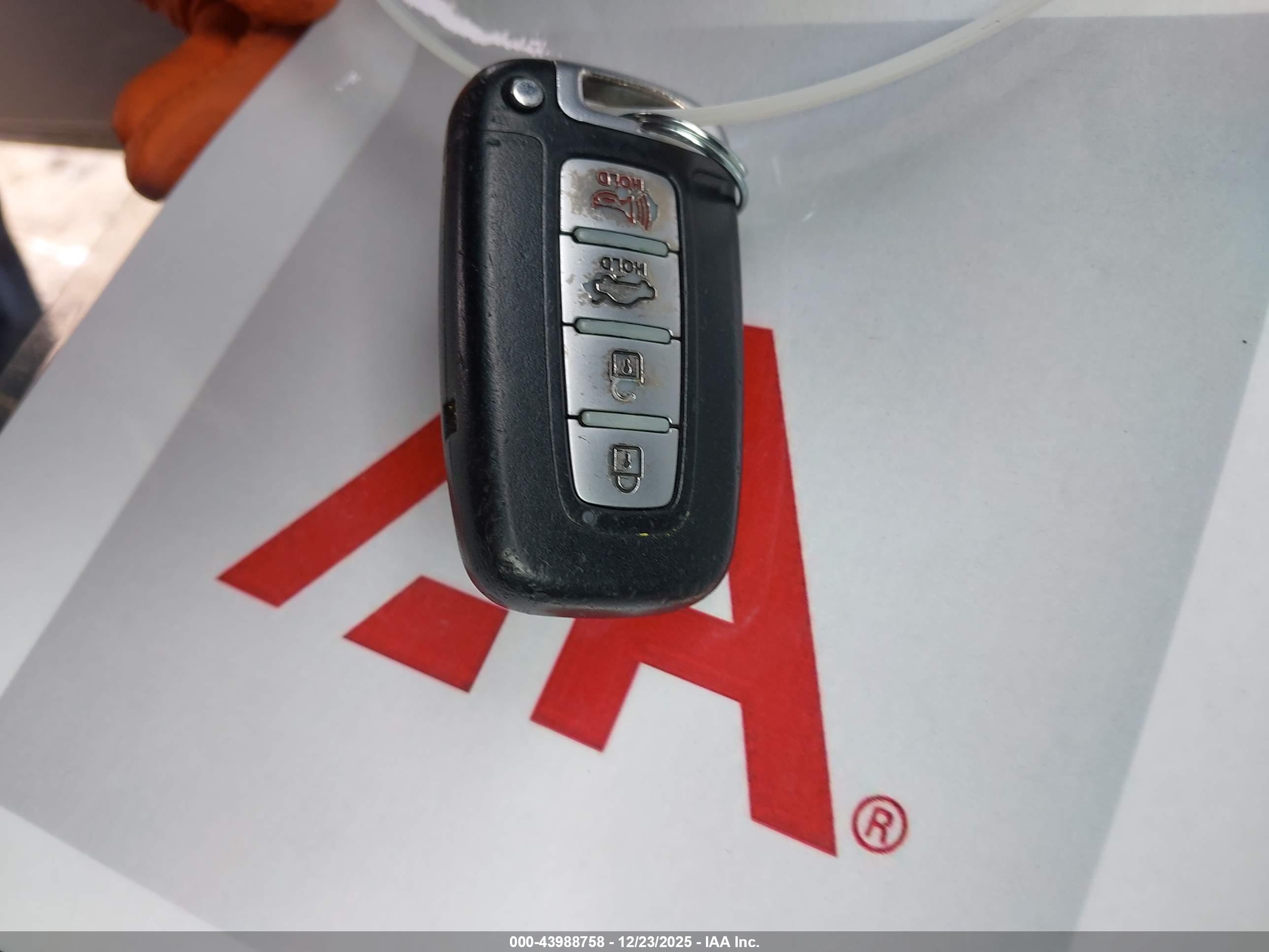 HYUNDAI SONATA image 11