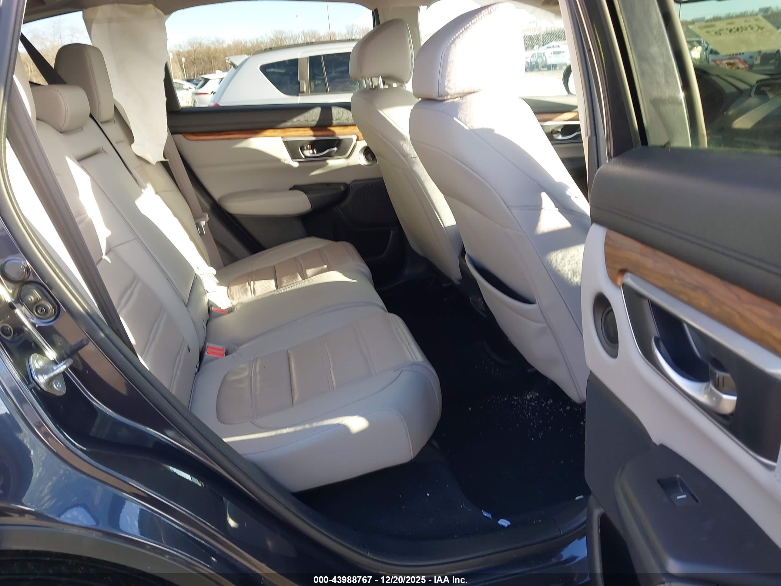 HONDA CR-V image 8