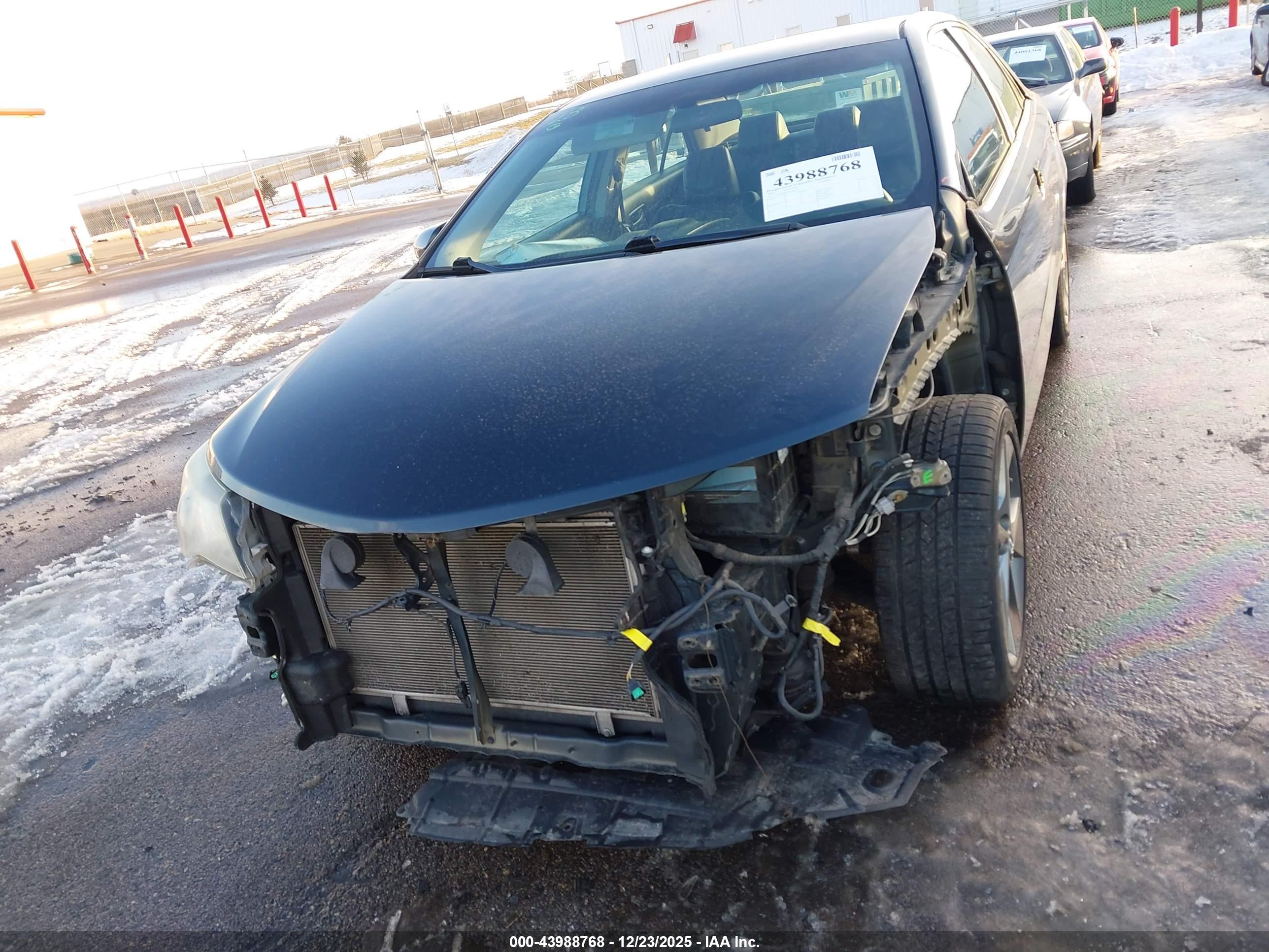 TOYOTA CAMRY image 6