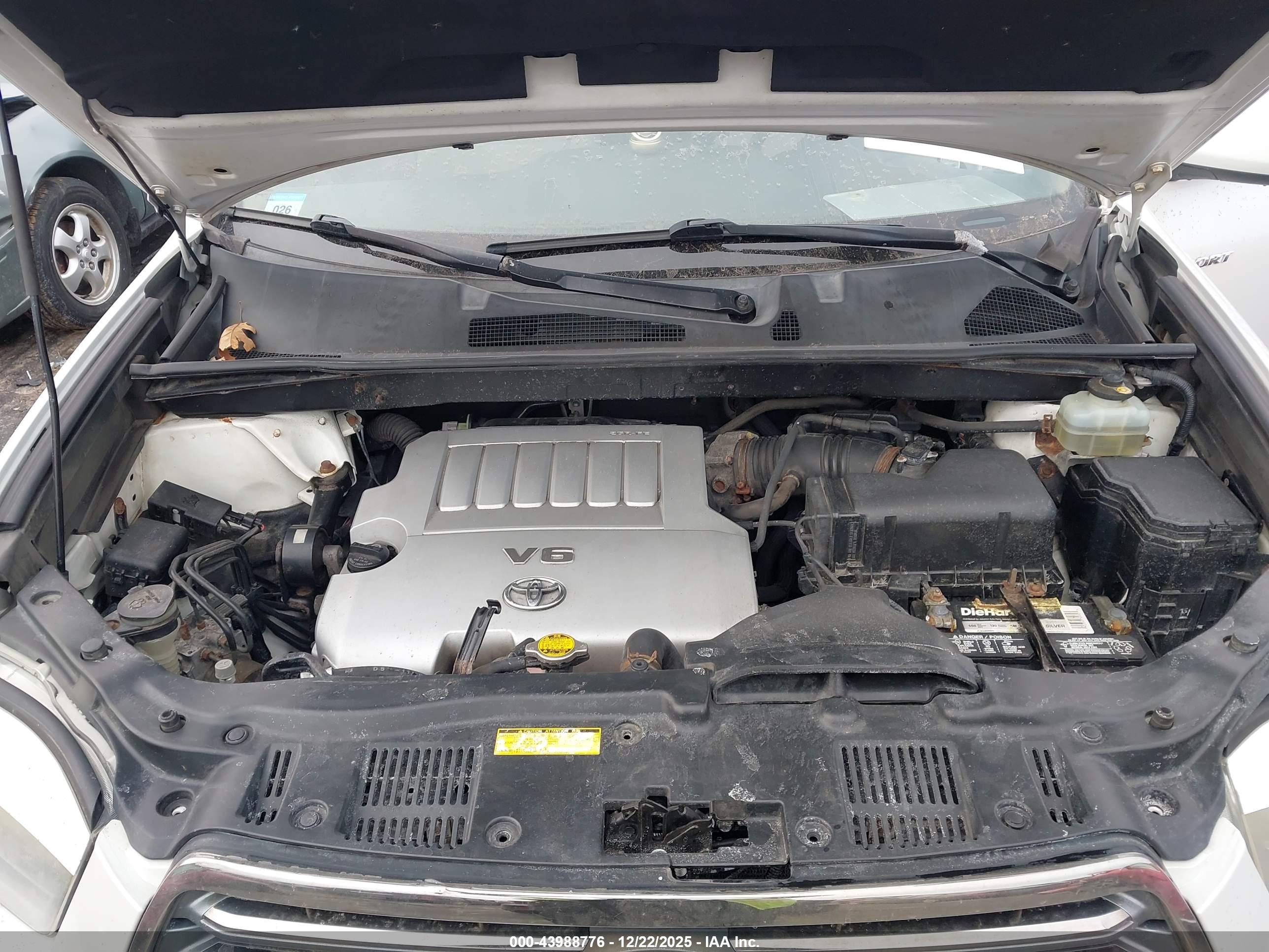 TOYOTA HIGHLANDER image 10