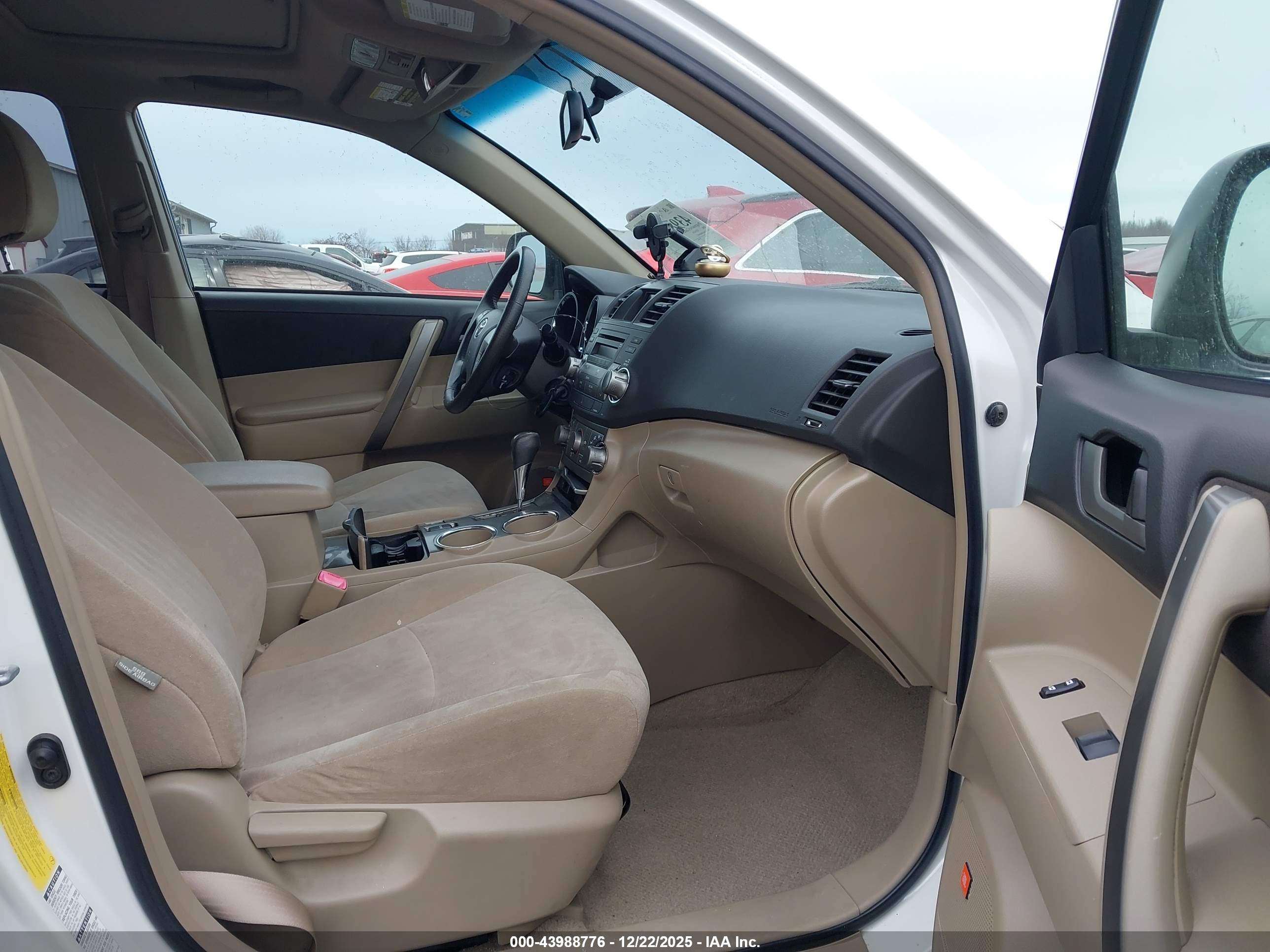 TOYOTA HIGHLANDER image 5