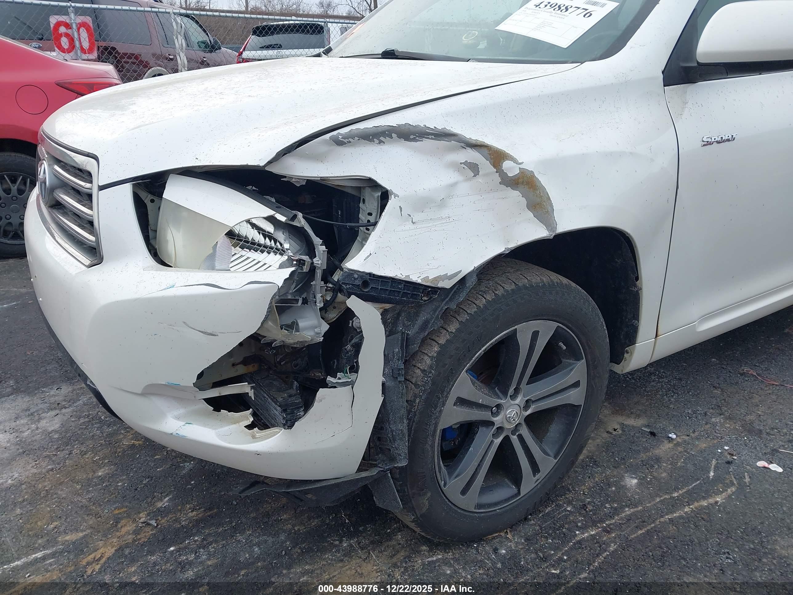 TOYOTA HIGHLANDER image 6