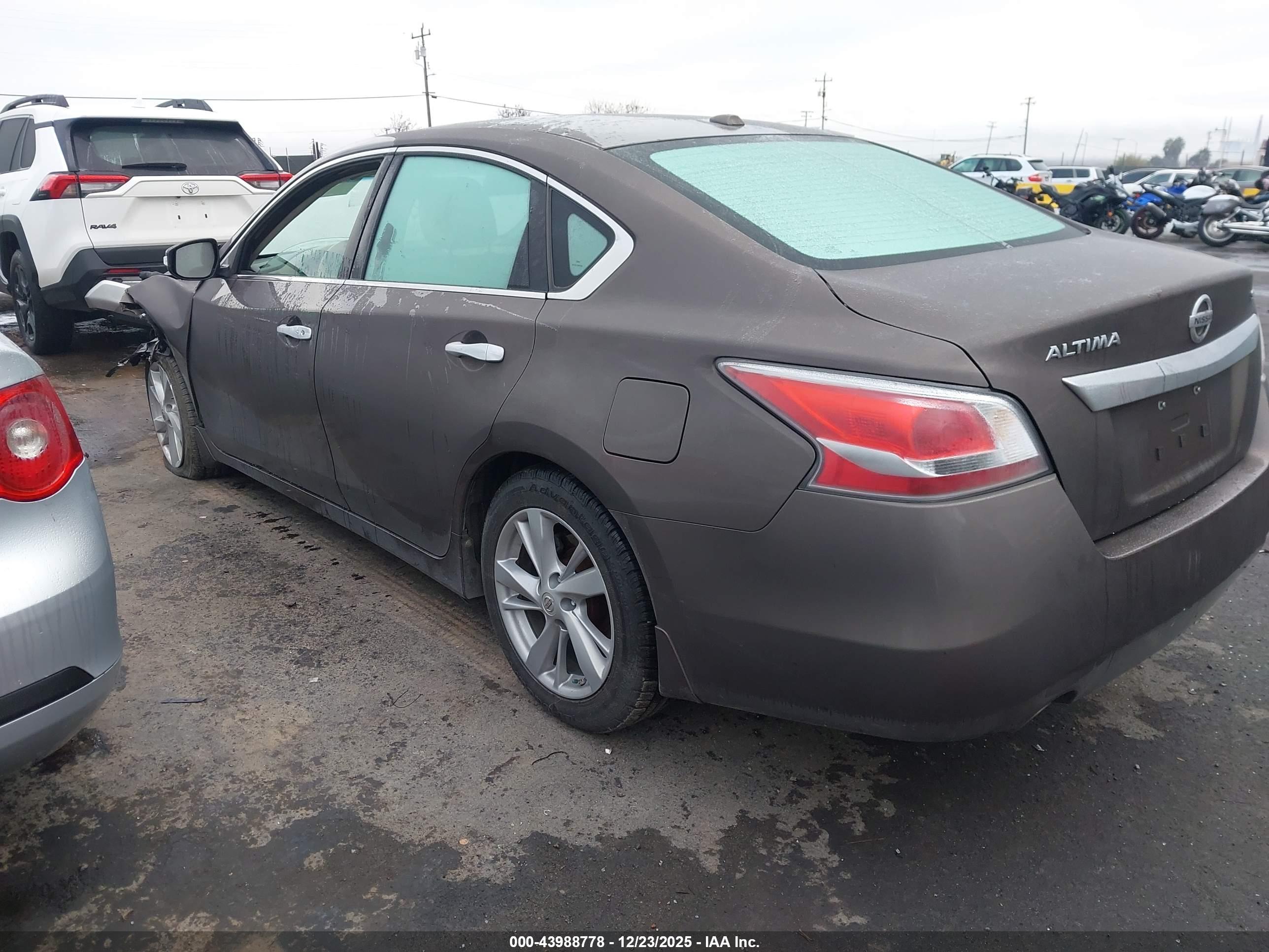 NISSAN ALTIMA image 3