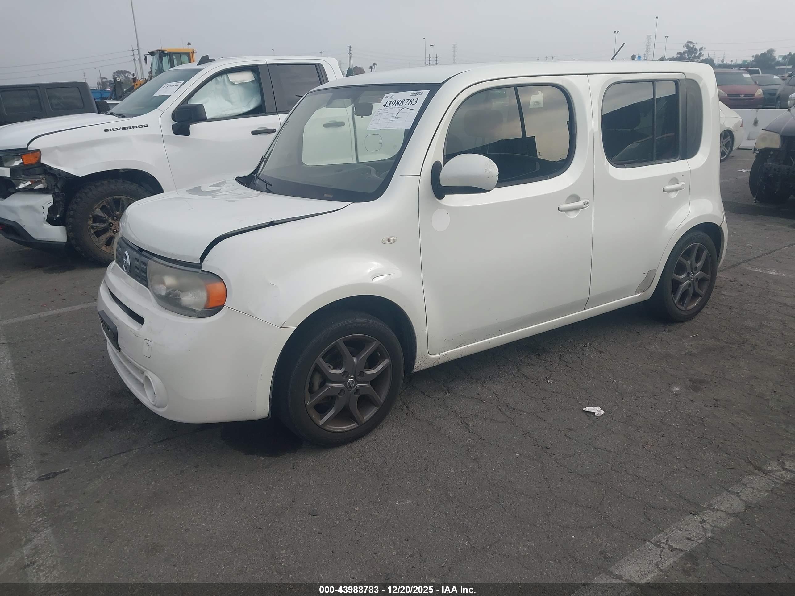 NISSAN CUBE image 2