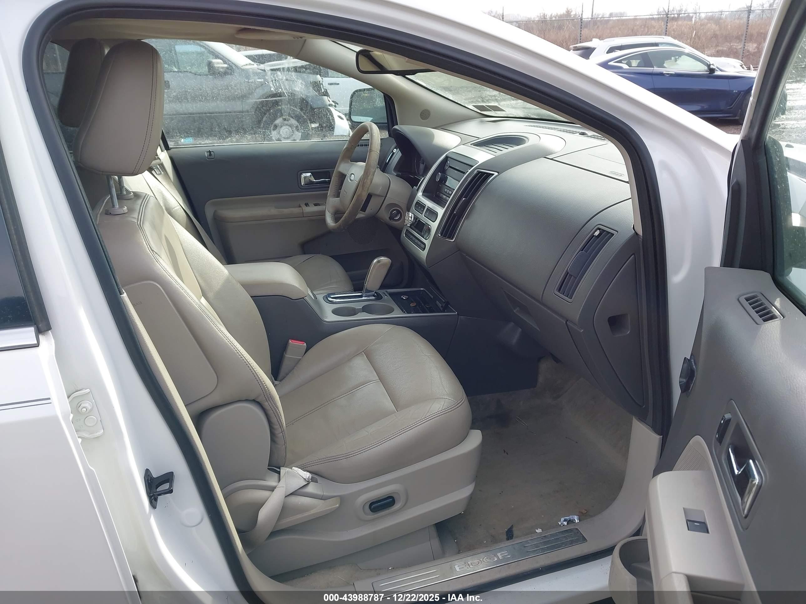 FORD EDGE image 5