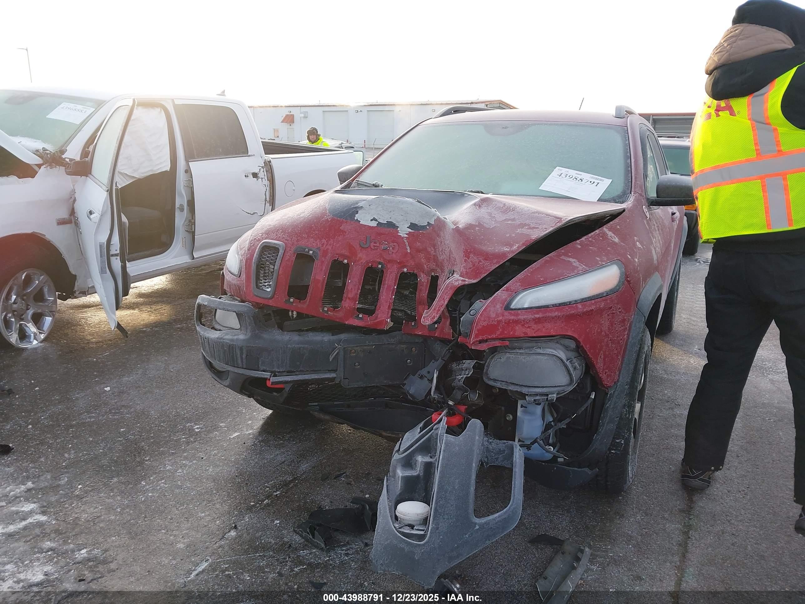 JEEP CHEROKEE image 6