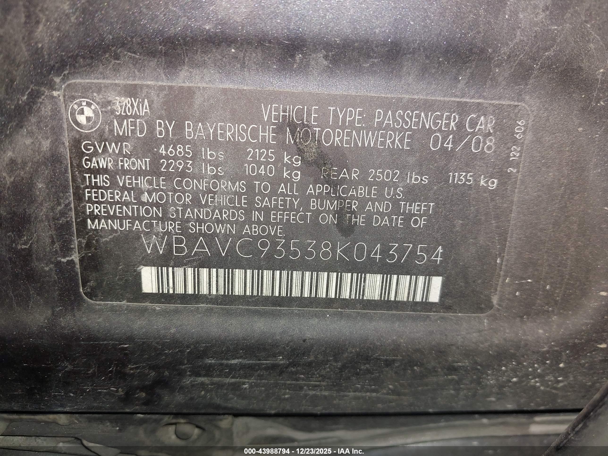 BMW 328XI image 9