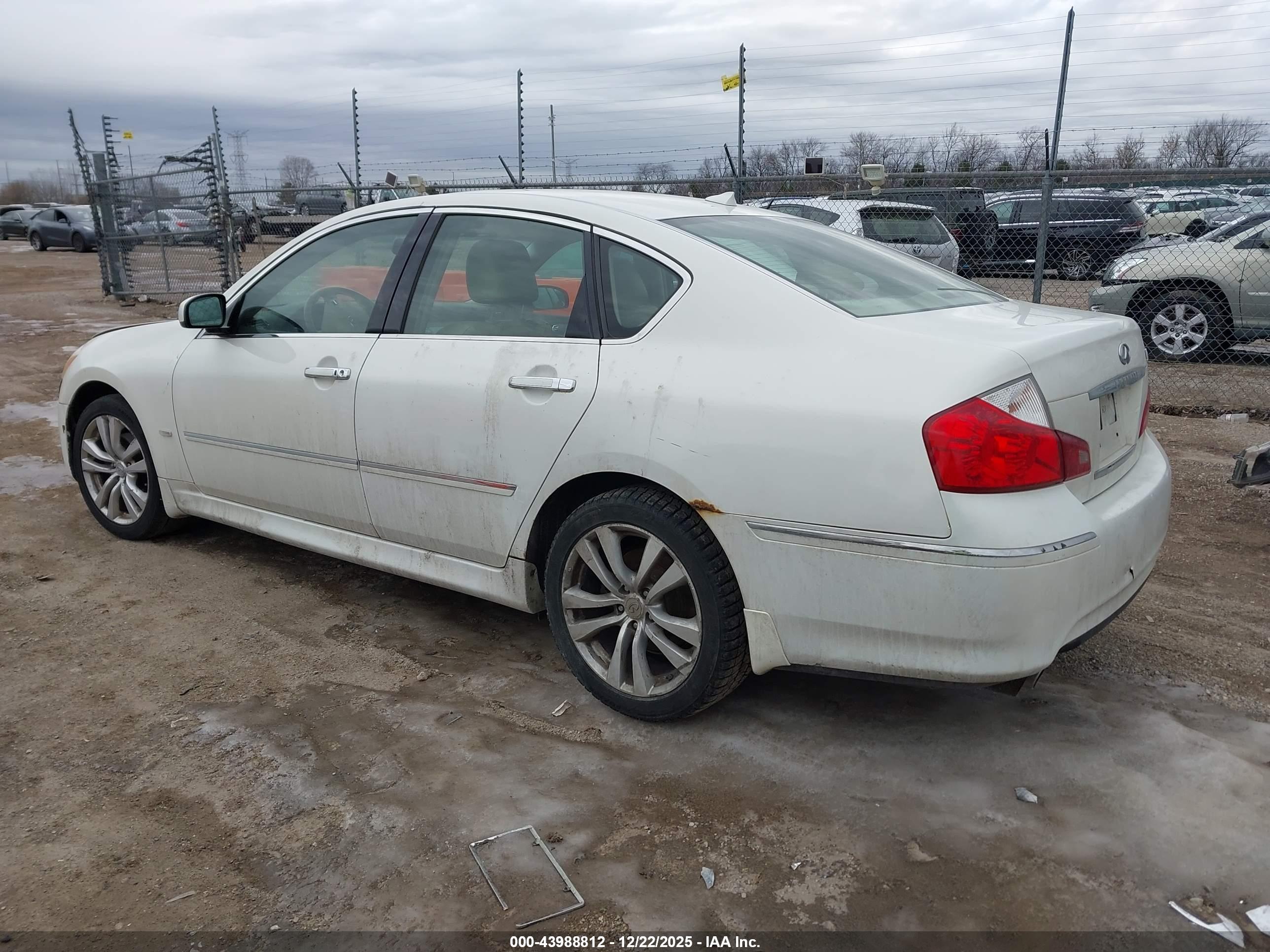 INFINITI M35X image 3