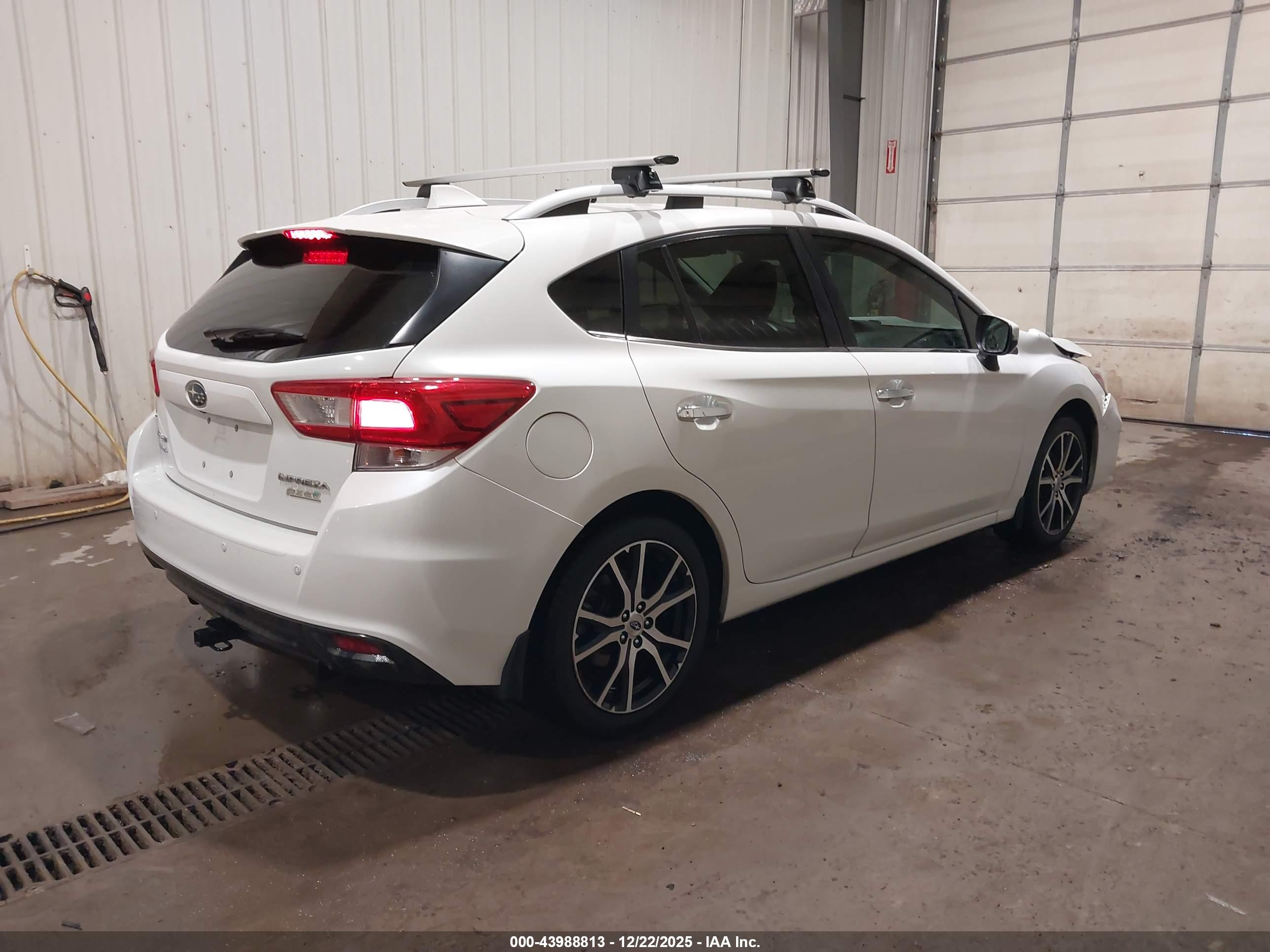SUBARU IMPREZA image 4
