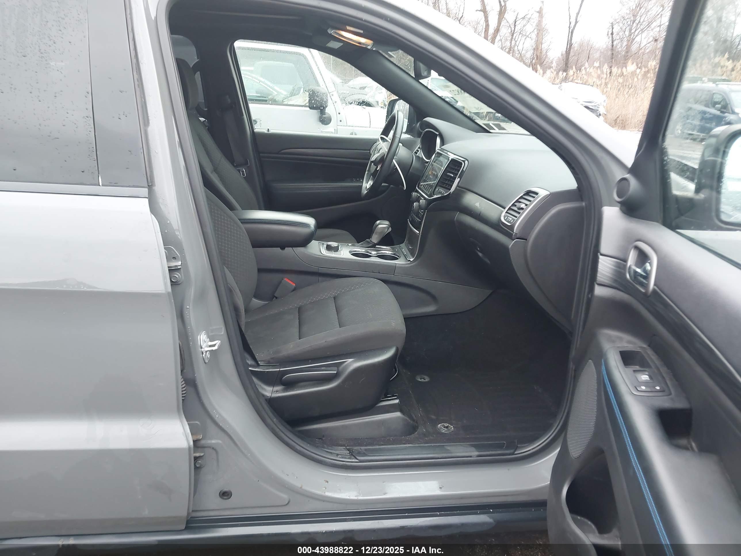 JEEP GRAND image 5