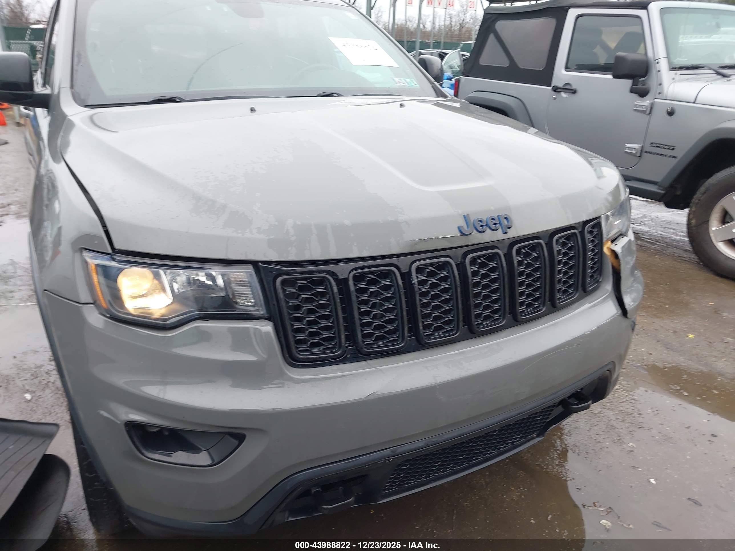 JEEP GRAND image 6