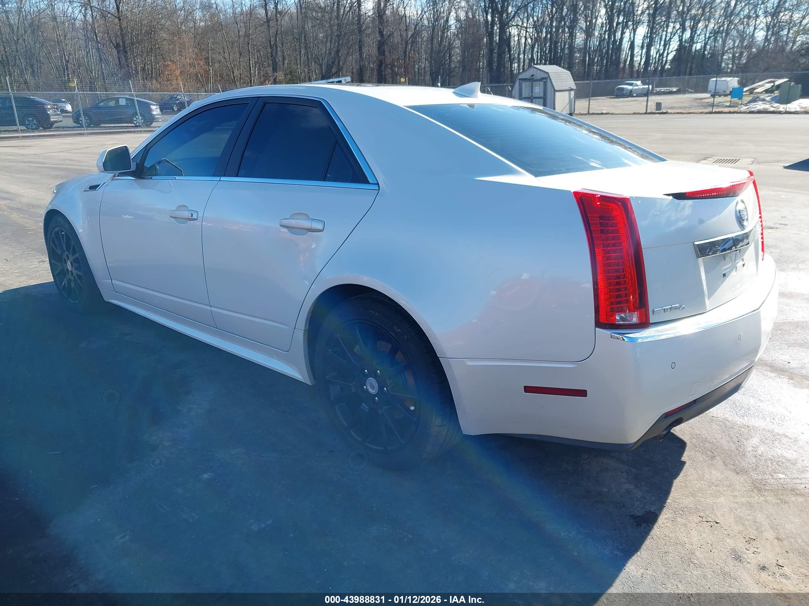 CADILLAC CTS image 3