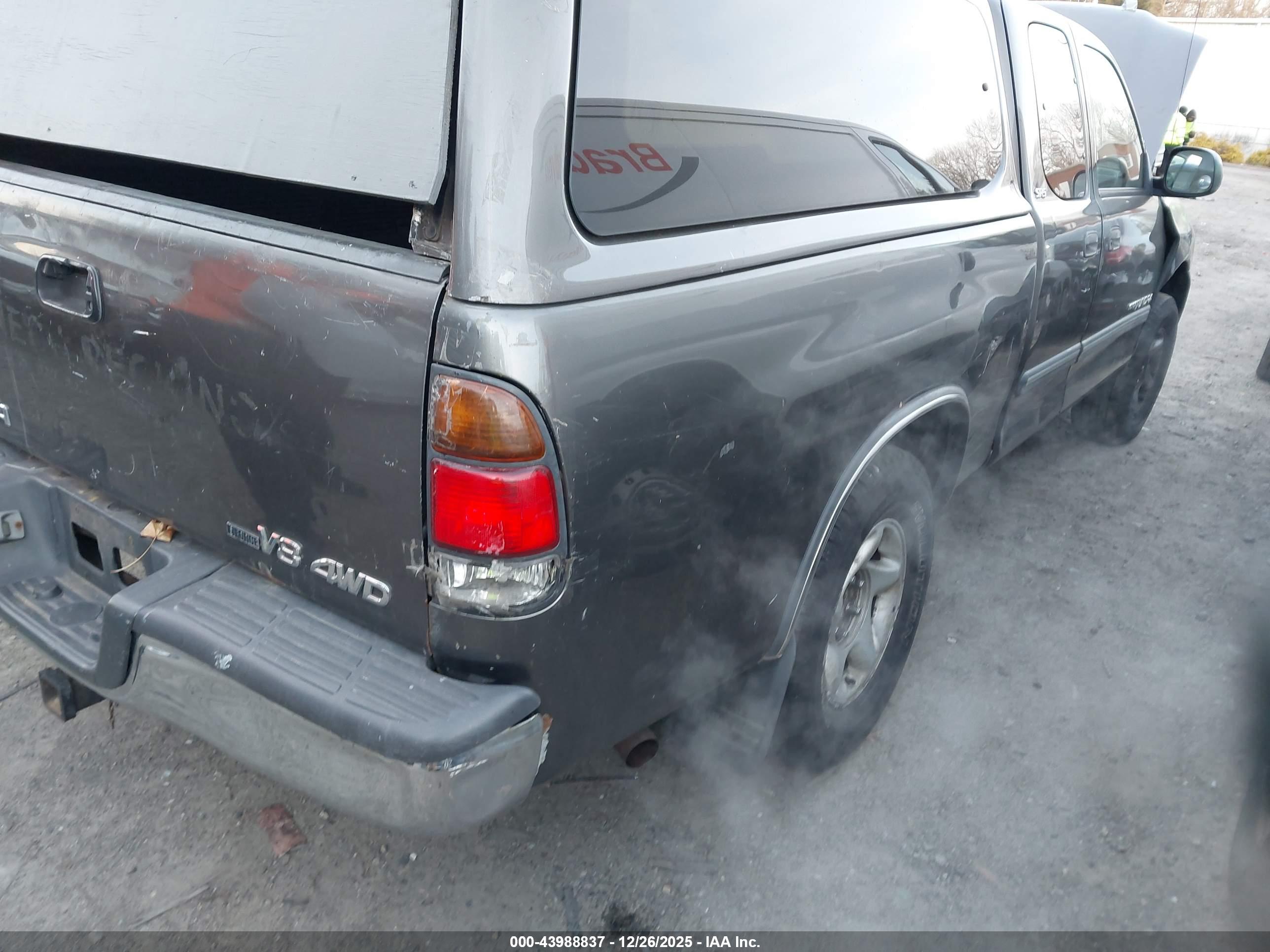 TOYOTA TUNDRA image 4