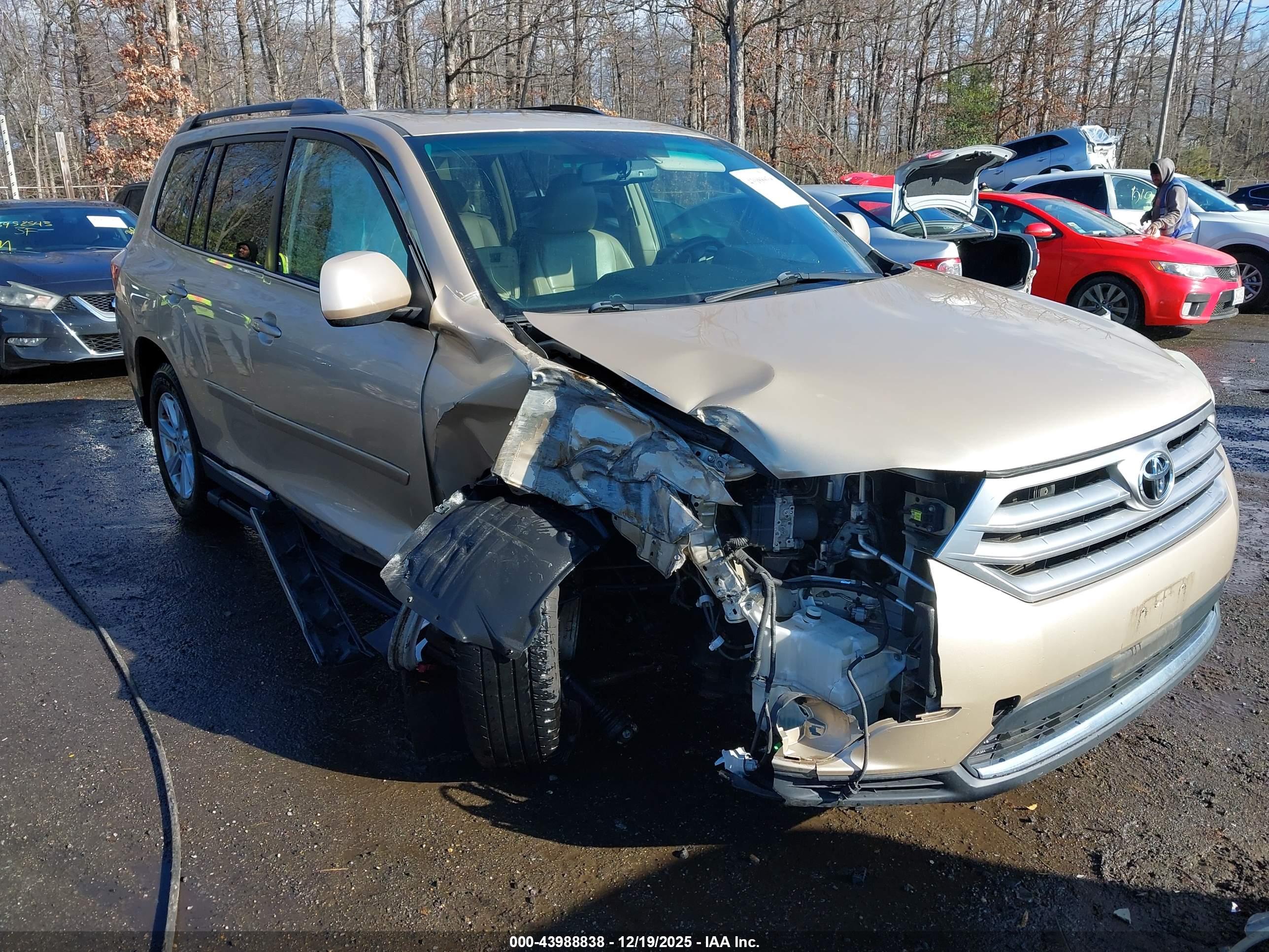 TOYOTA HIGHLANDER image 6