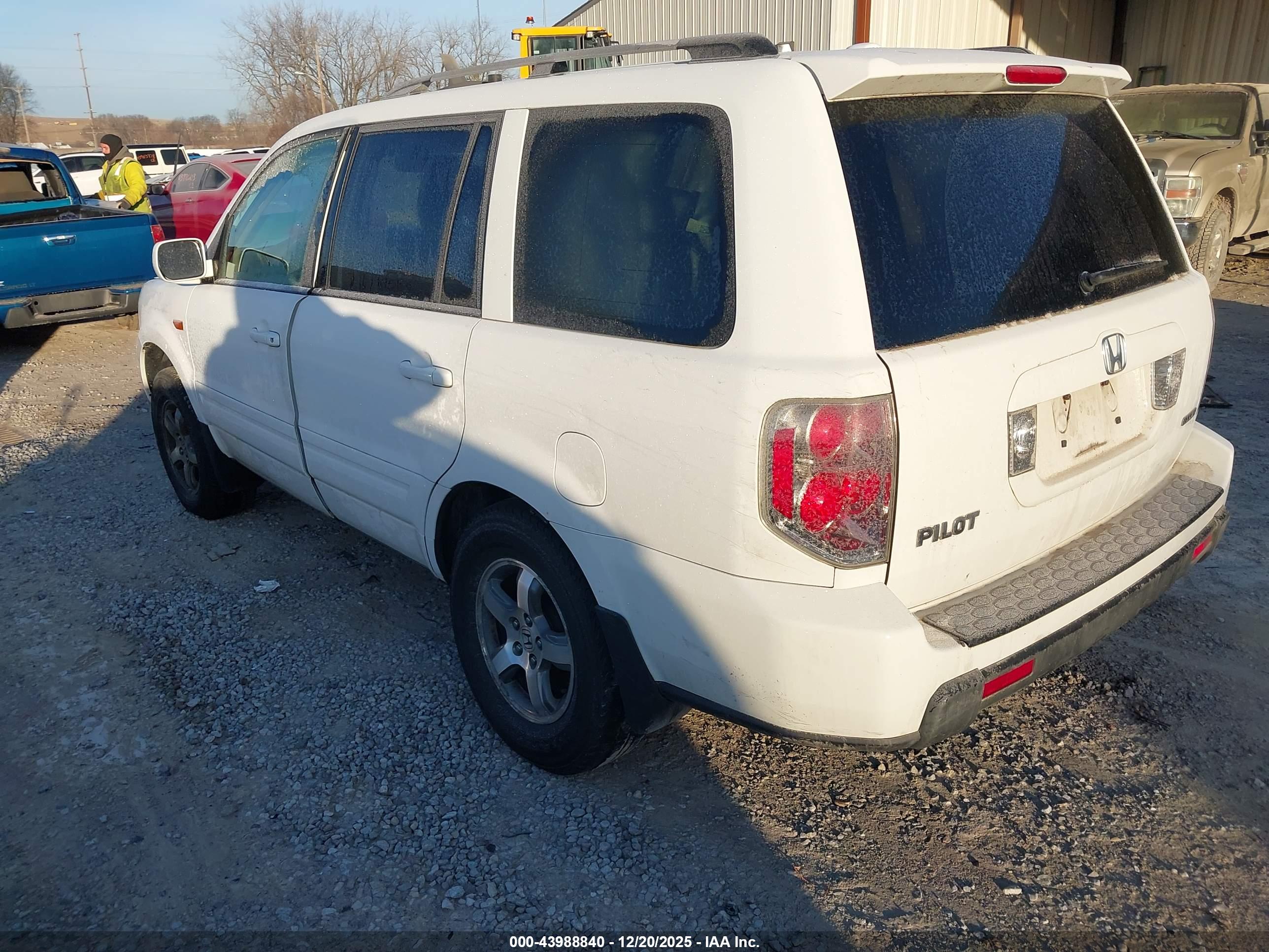 HONDA PILOT image 3
