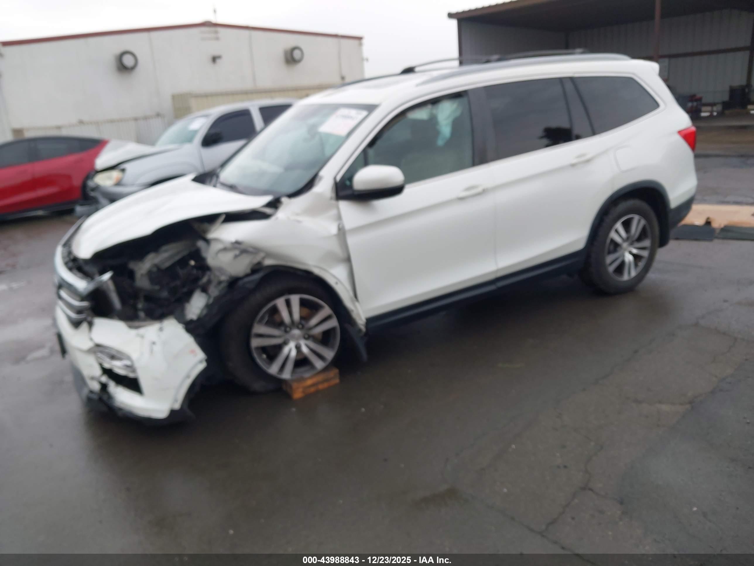HONDA PILOT image 2