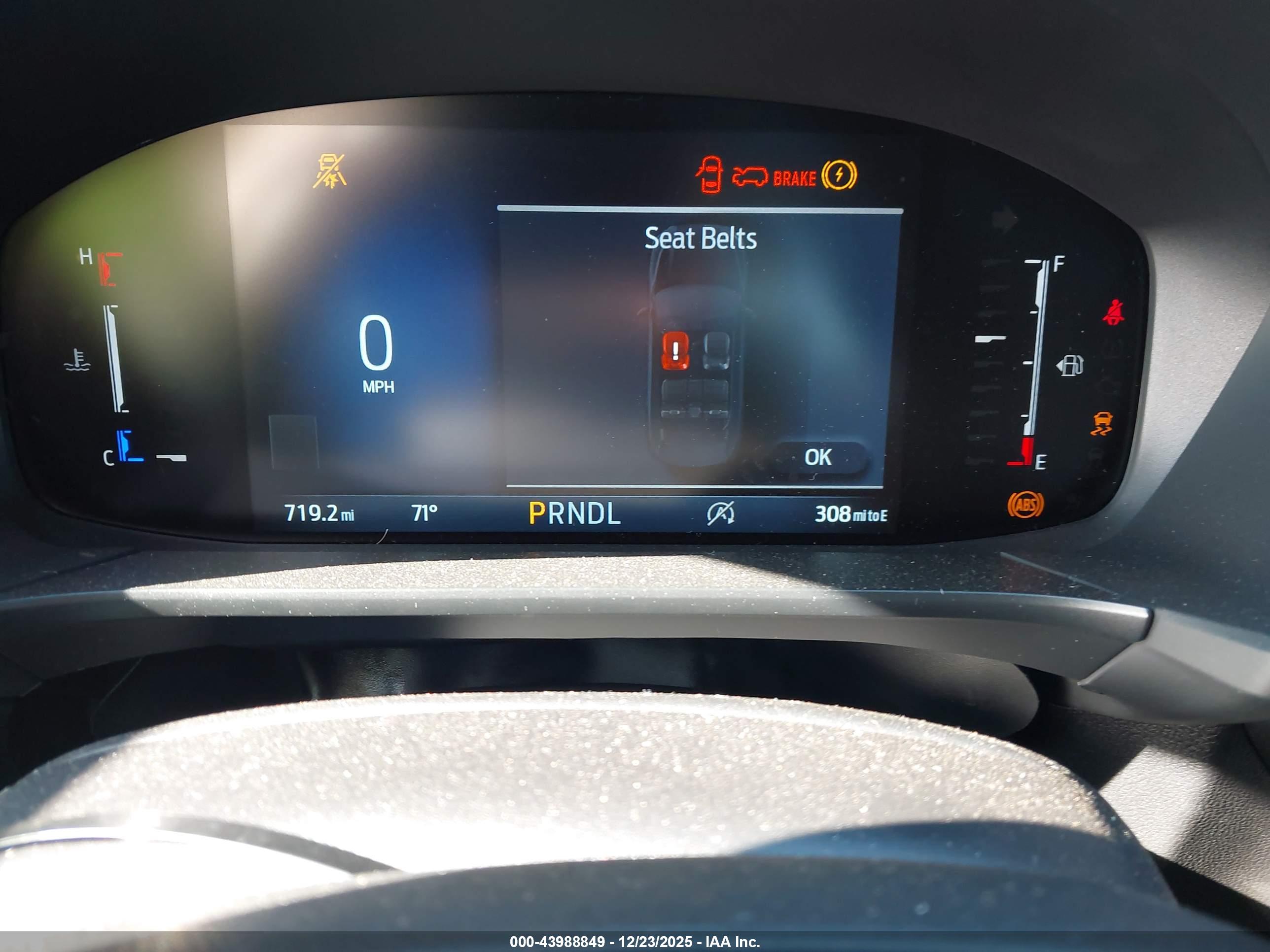 FORD ESCAPE image 7