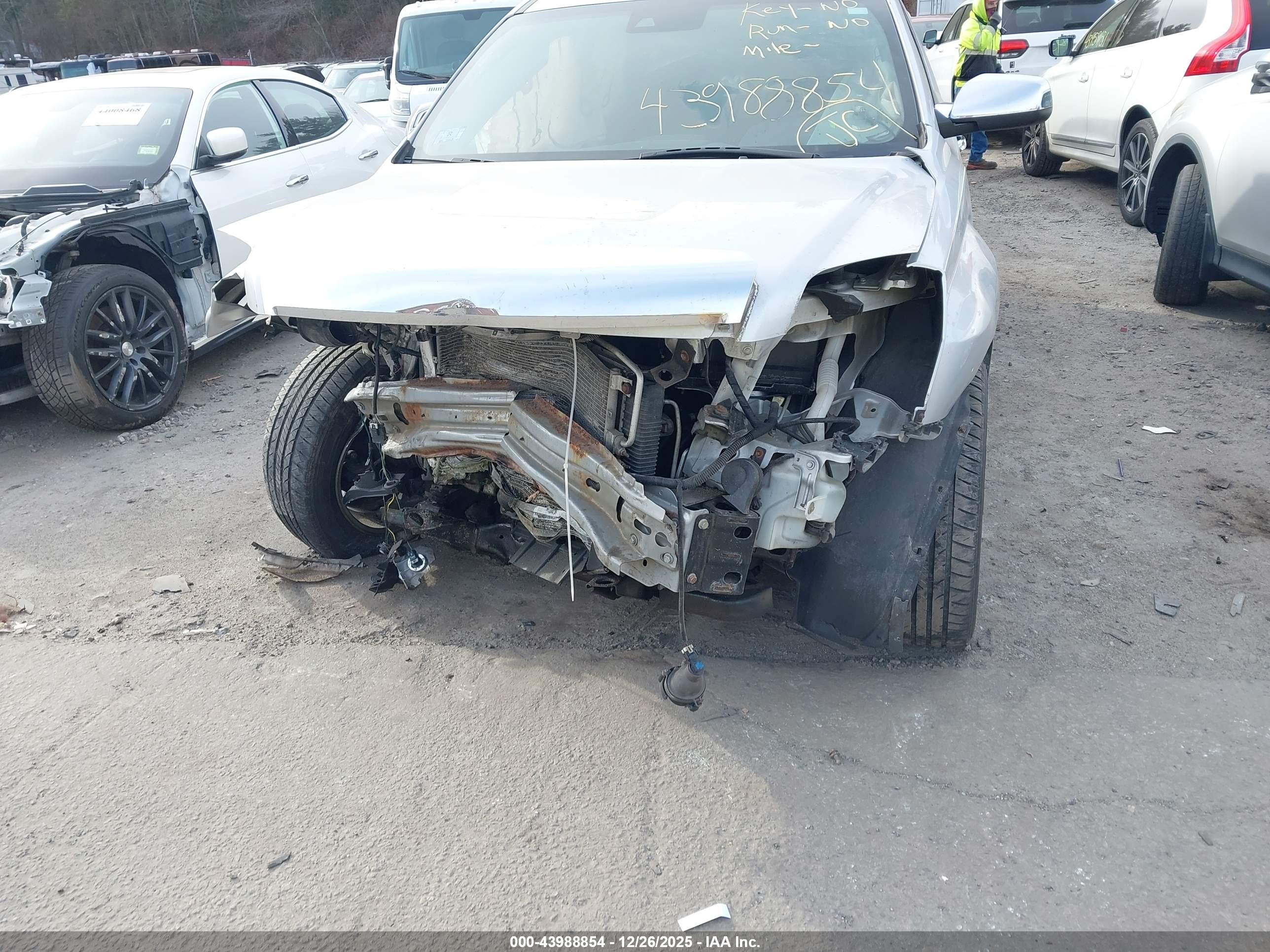 GMC TERRAIN image 6