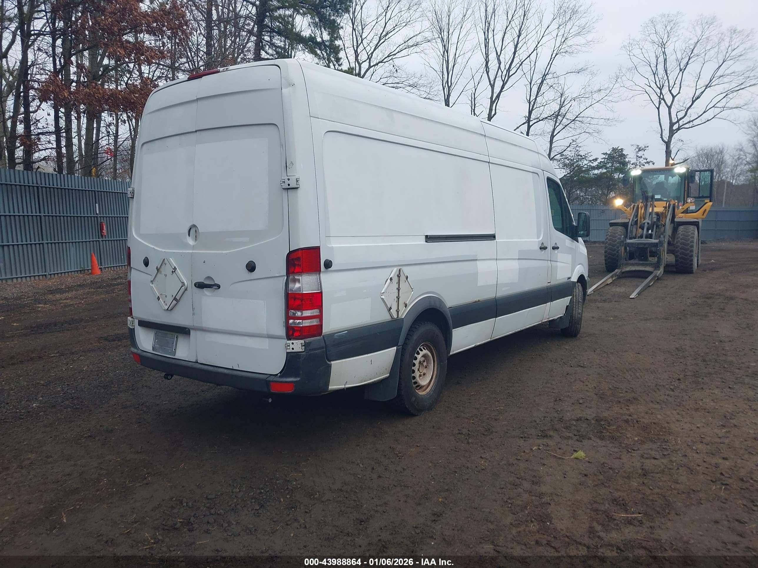 MERCEDES-BENZ SPRINTER image 4