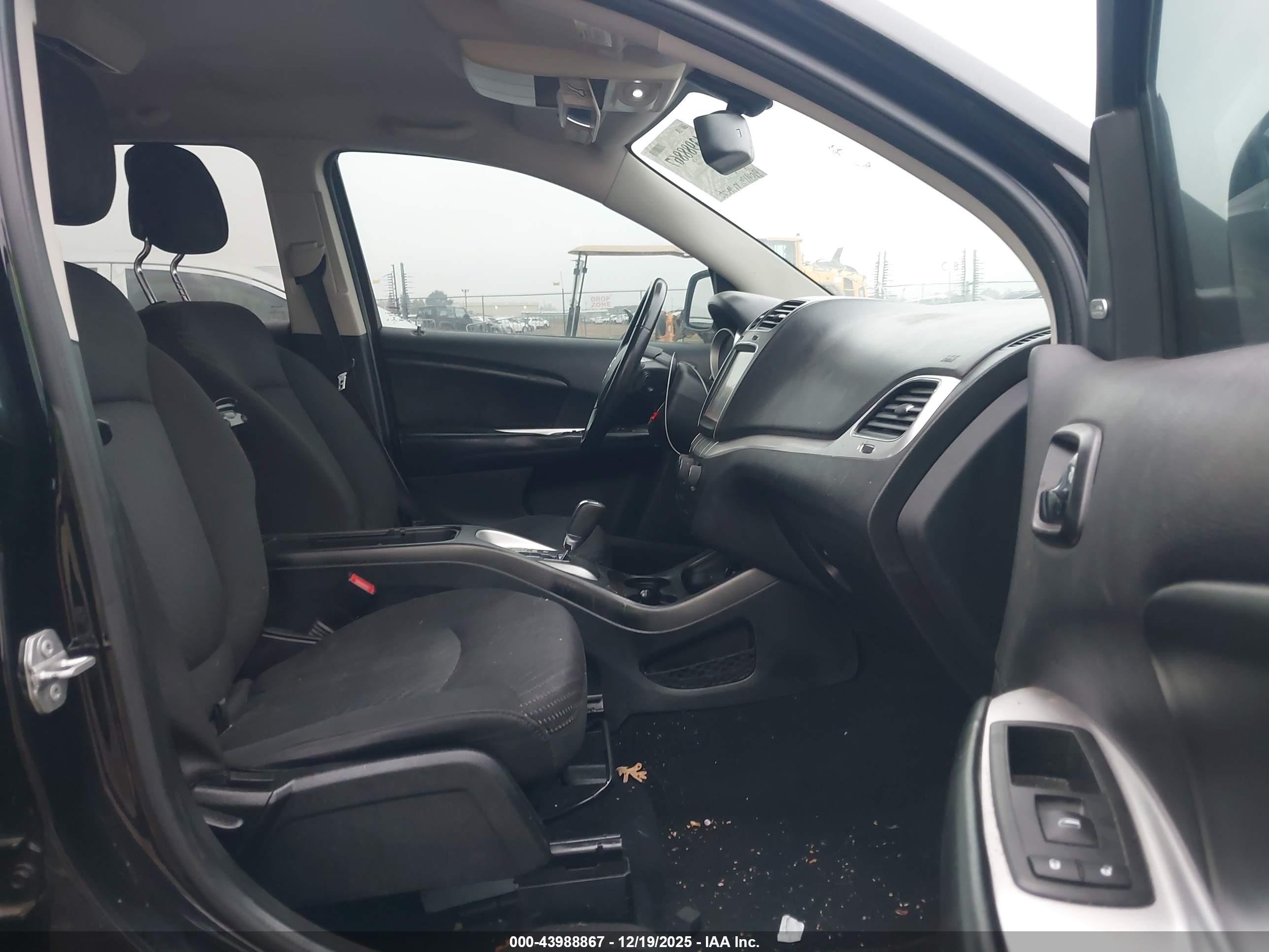 DODGE JOURNEY image 5