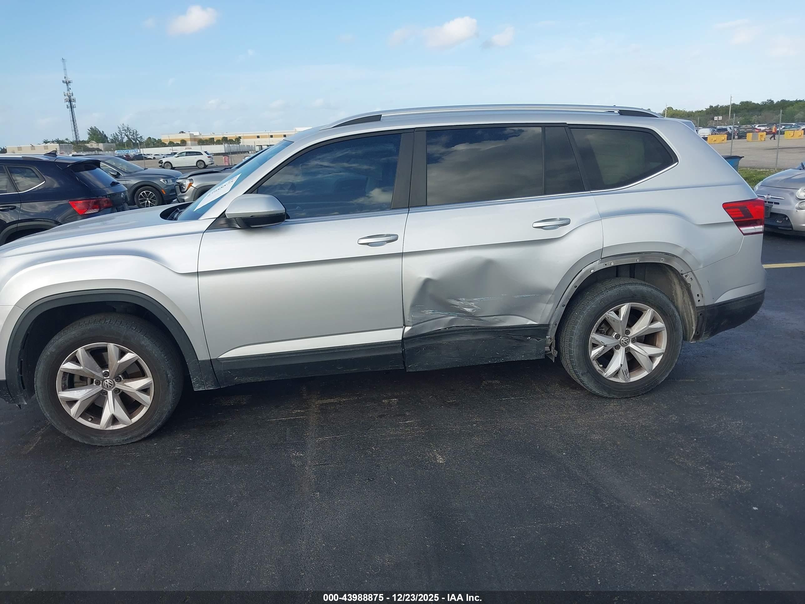 VOLKSWAGEN ATLAS image 6