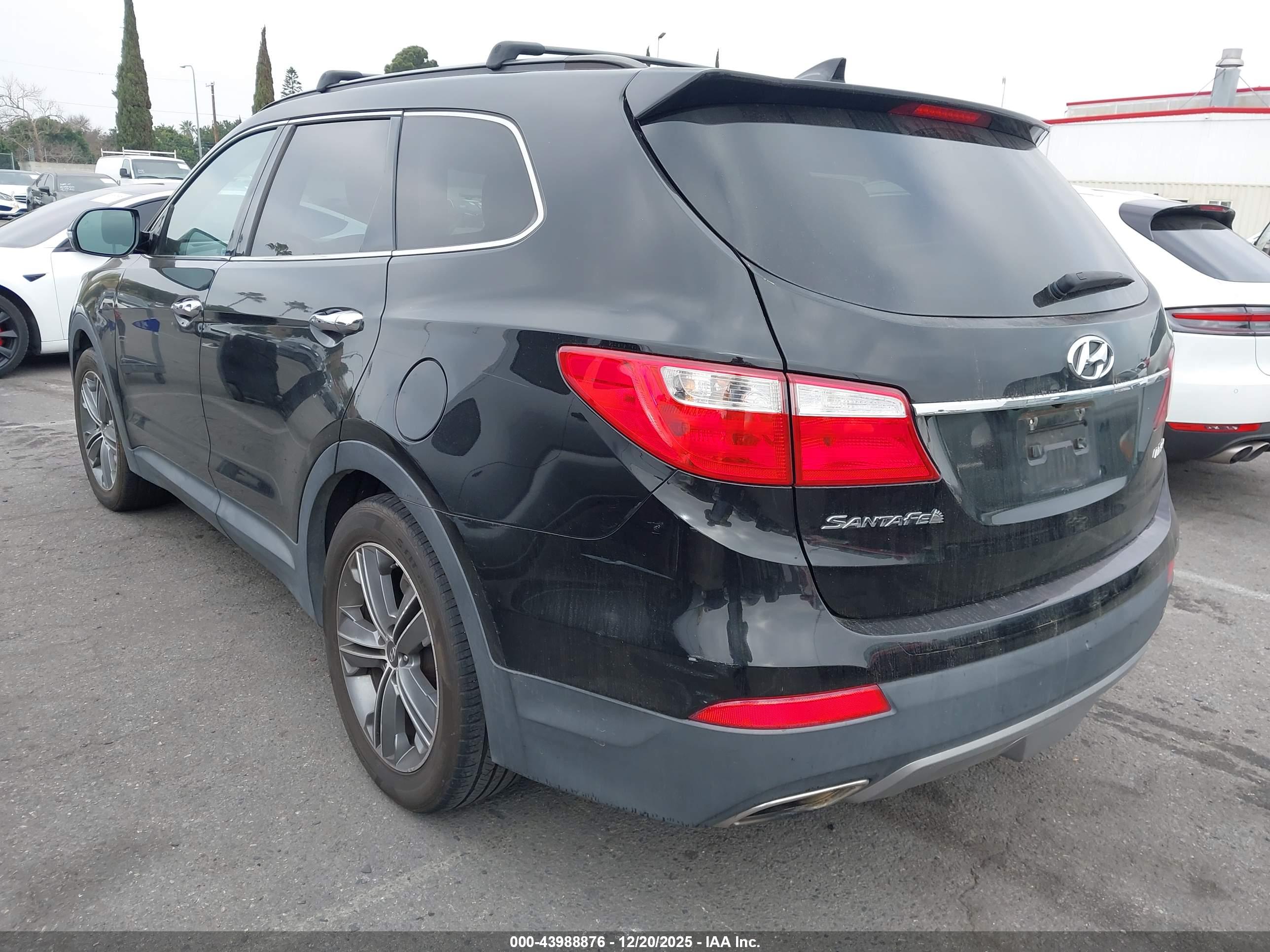 HYUNDAI SANTA image 3