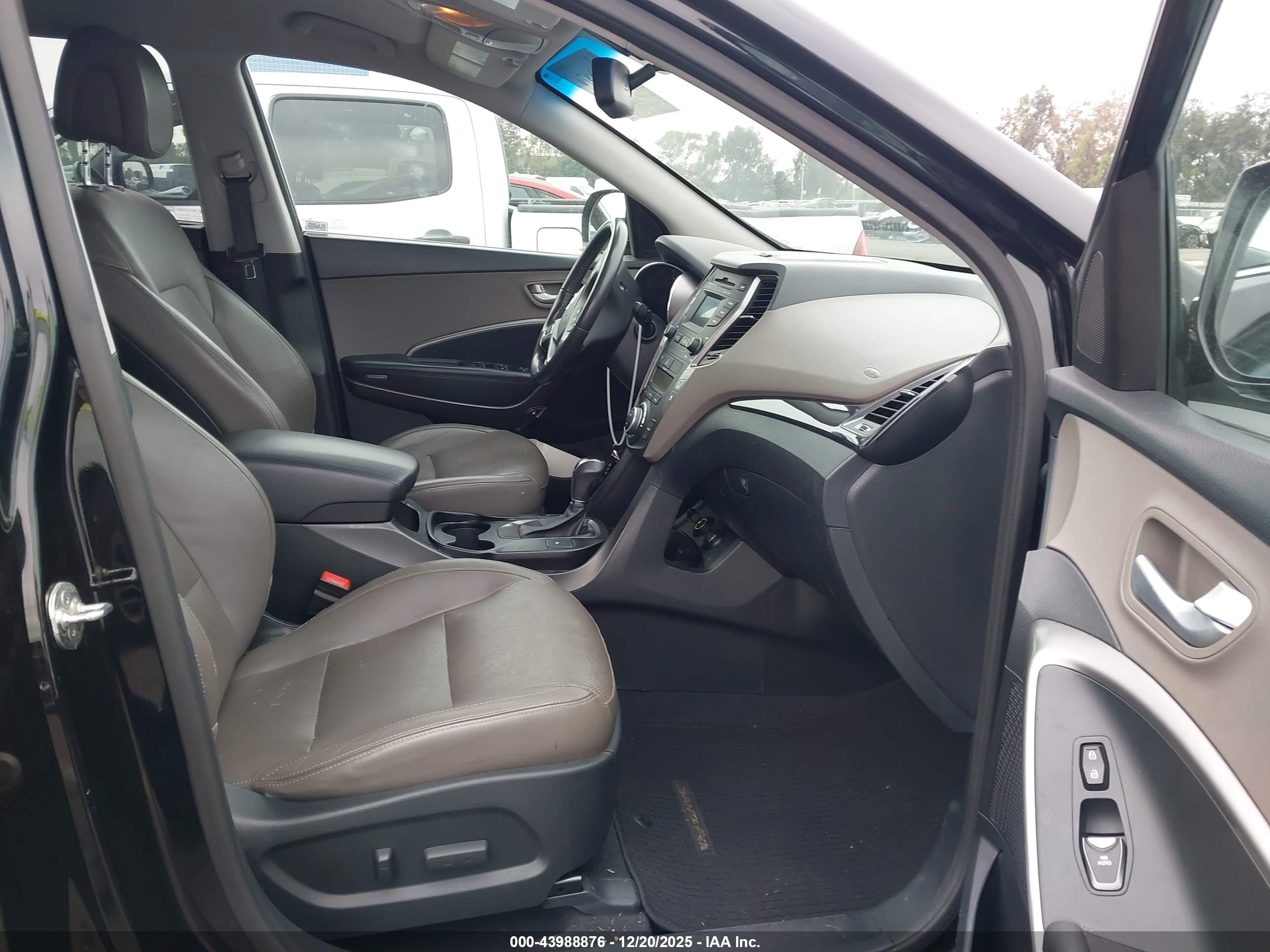 HYUNDAI SANTA image 5